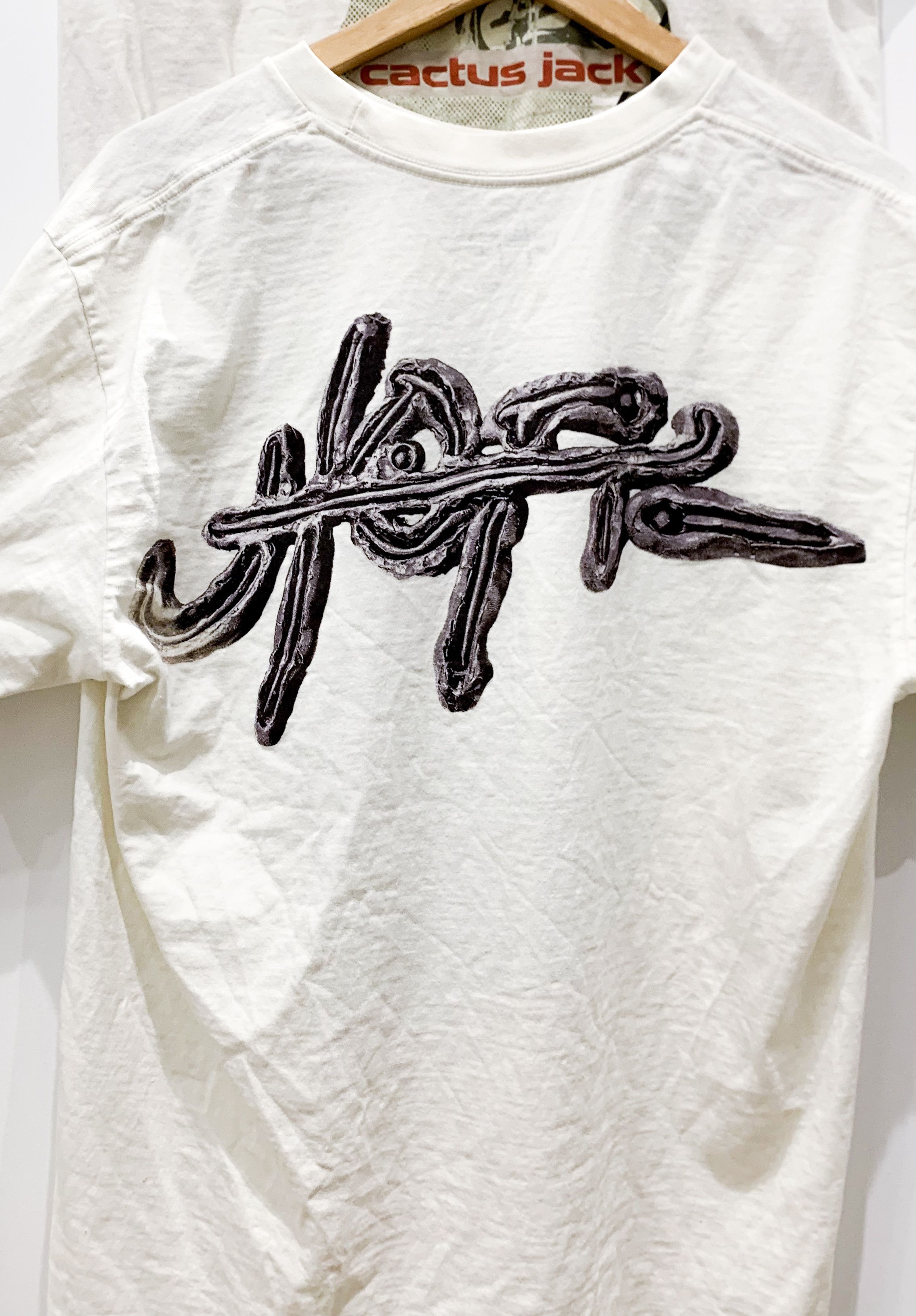 Travis Scott Travis Scott Utopia Merch C4 Box Skull Head T-SHIRT Size US L / EU 52-54 / 3 - 3 Thumbnail