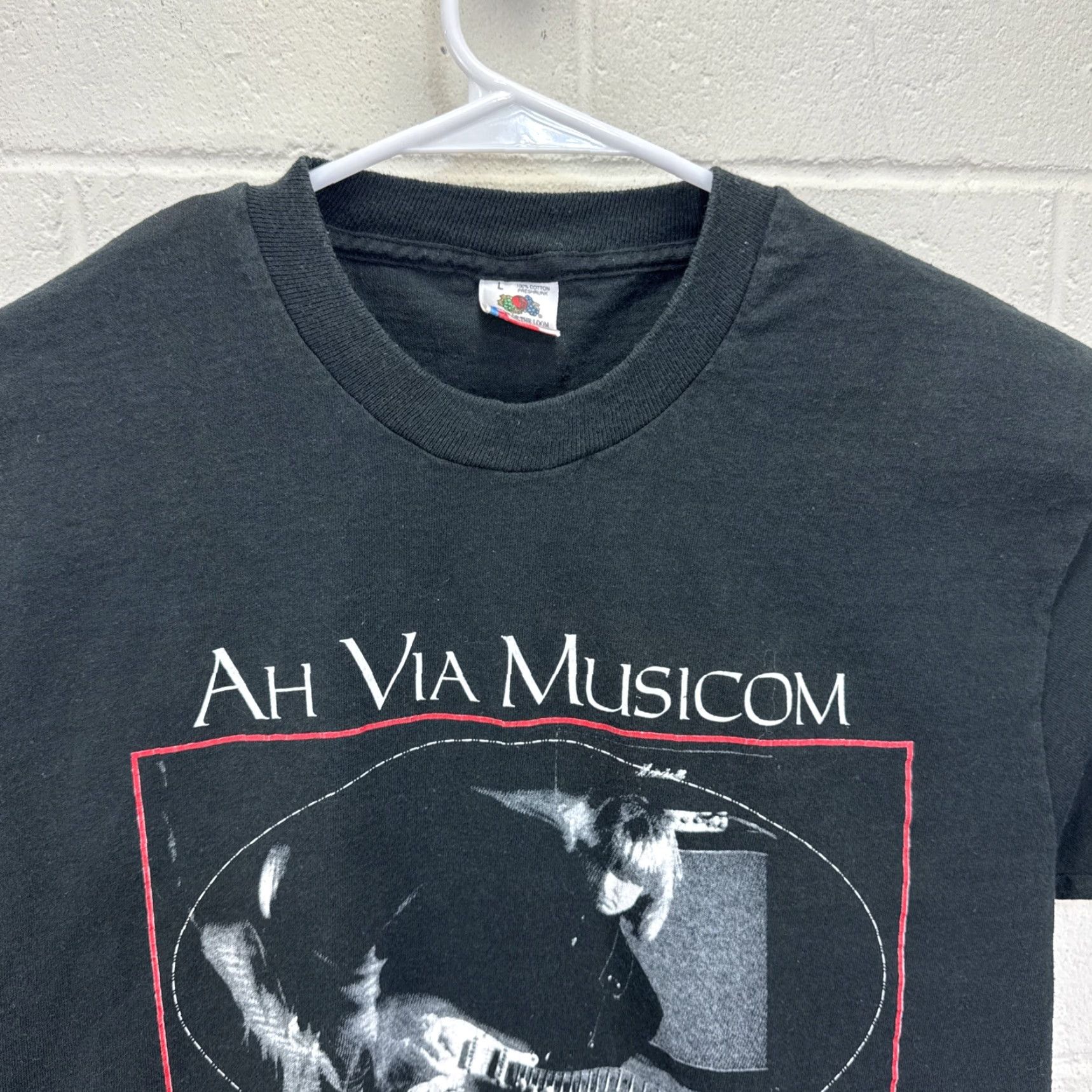 Fruit Of The Loom VINTAGE Eric Johnson T Shirt 90s Black Cotton Short Sleeve Crew Neck Adult L Guitar Ah Via Musicom Branding: Fruit of the Loom Size US L / EU 52-54 / 3 - 7 Thumbnail