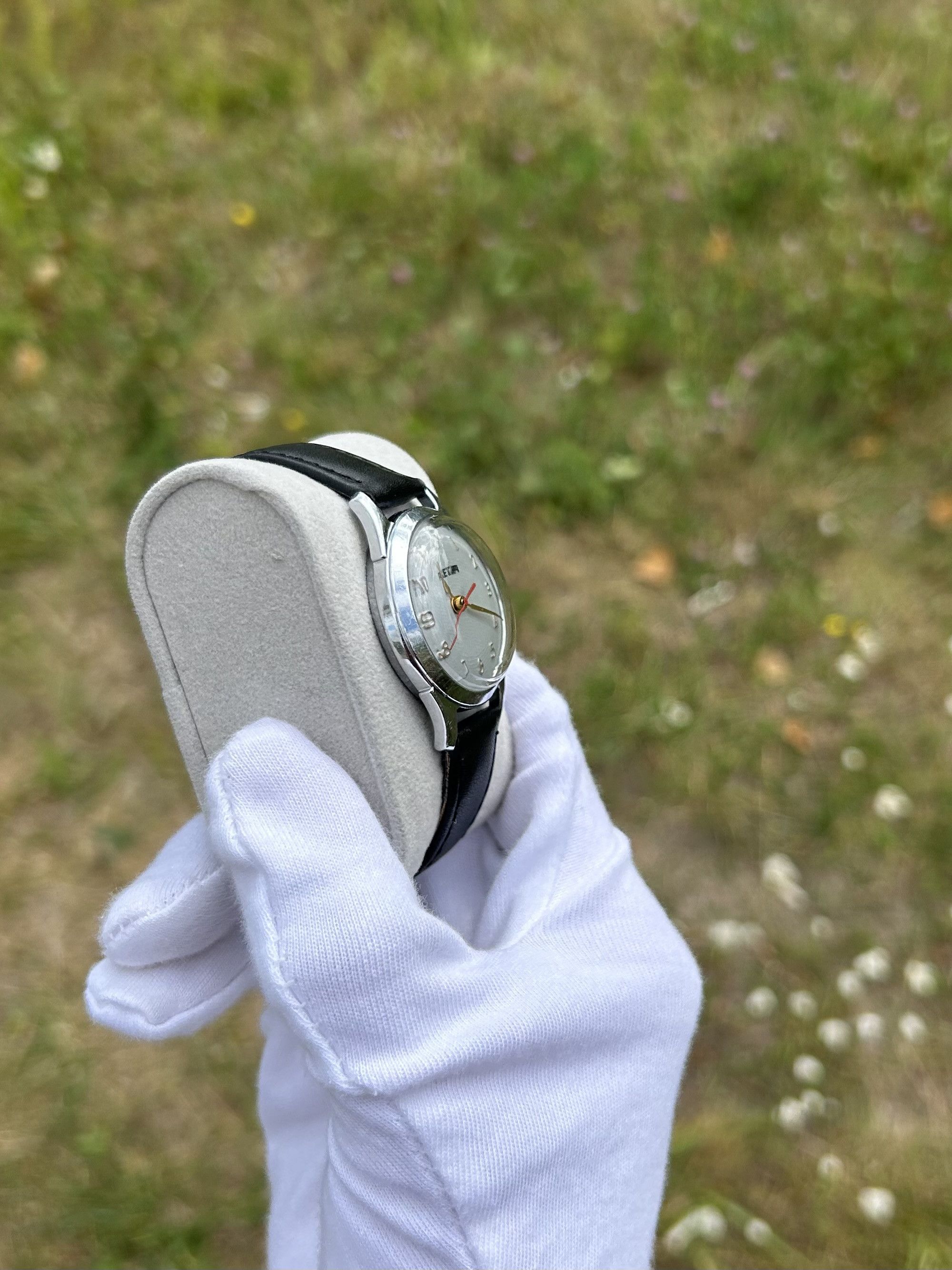 Vintage Vintage Watch Raketa USSR Soviet Mechanical 1950s Size ONE SIZE - 7 Thumbnail