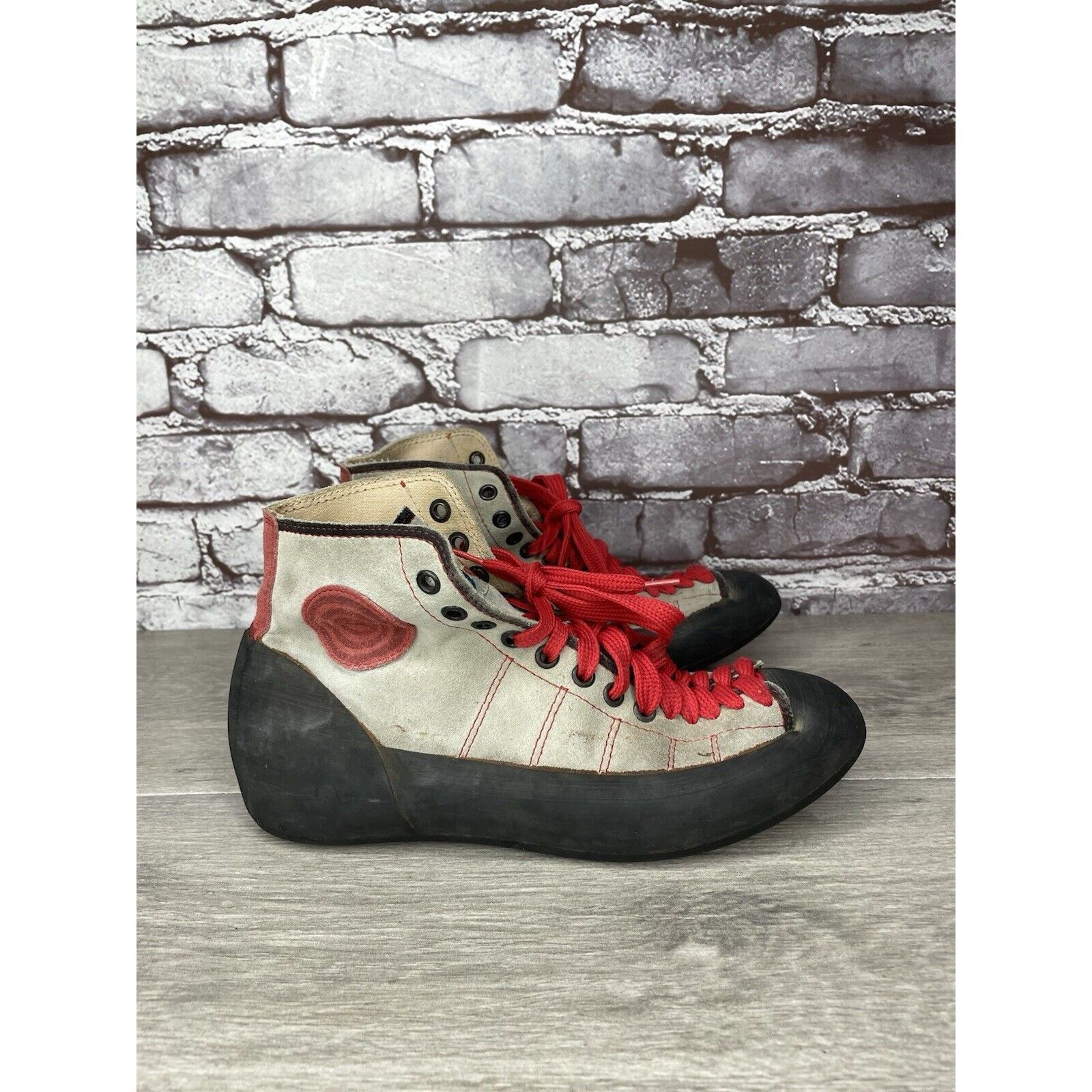 Other Boreal VTG Gray Fire High Tops Taupe Red Lace Climbing Shoes Size US 6 / IT 36 - 6 Thumbnail