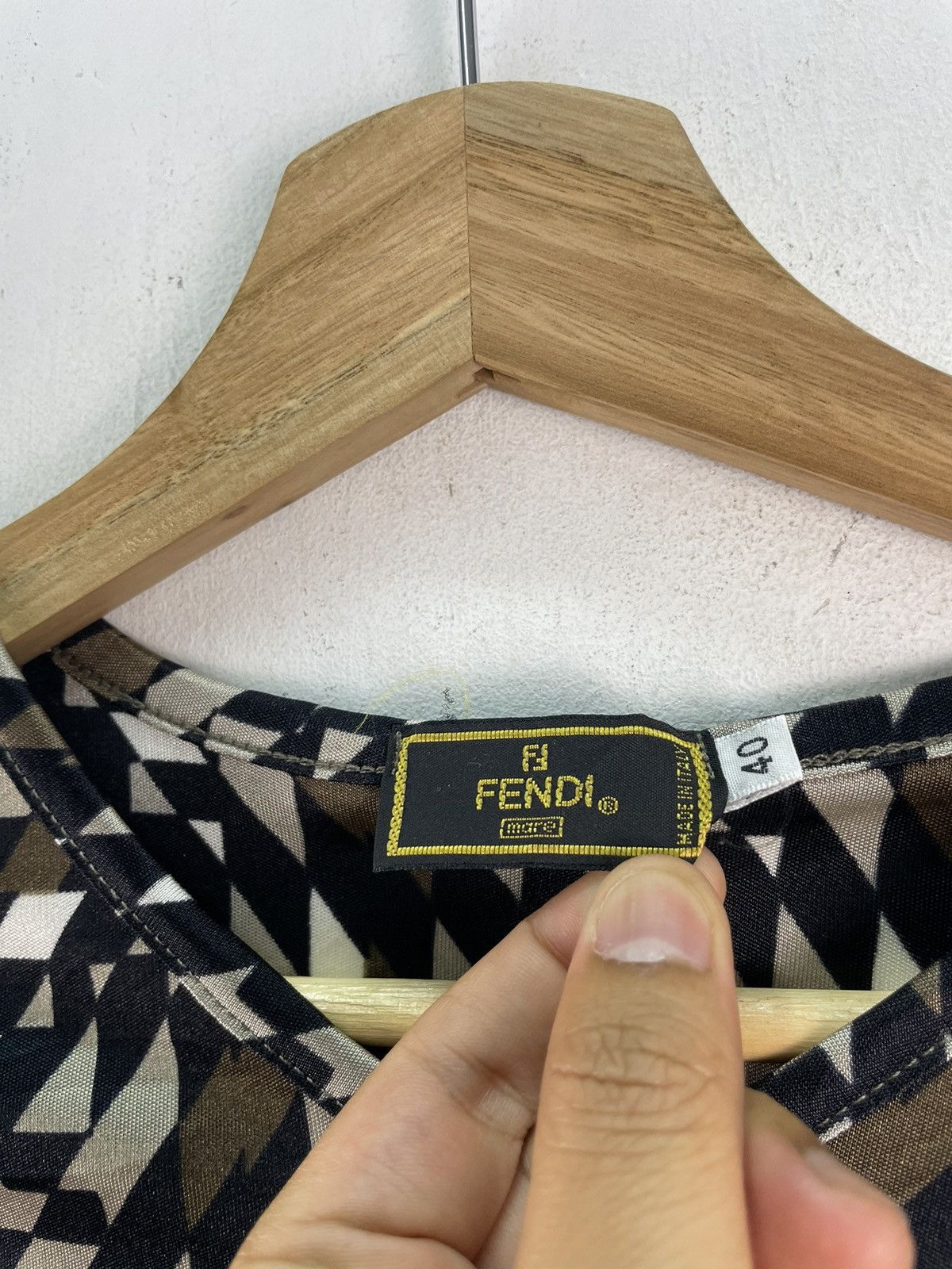 Fendi Vintage Fendi Monogram Geometric Blouse Tshirt Women Dress Size S / US 4 / IT 40 - 4 Thumbnail