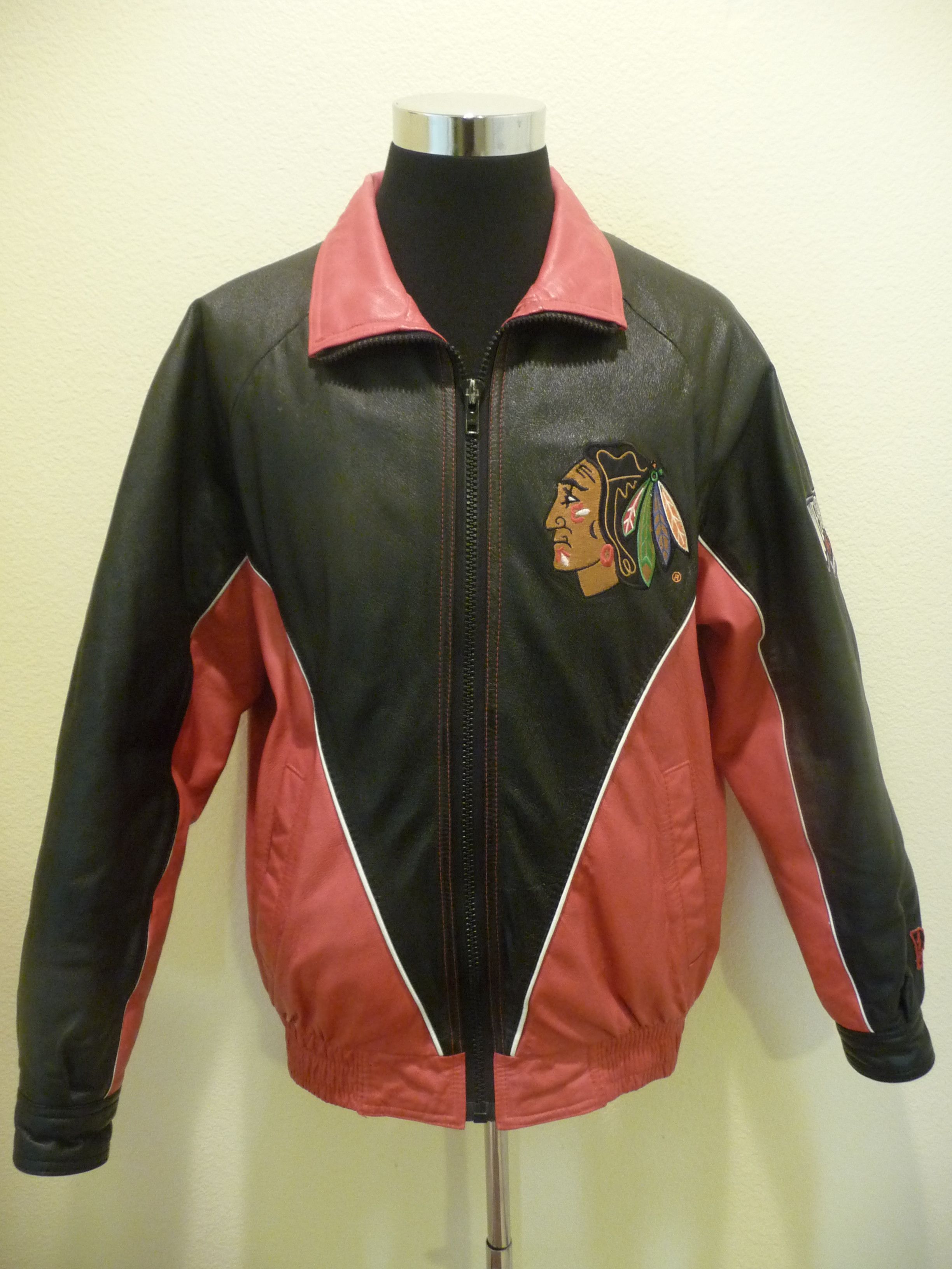 Pro Player Chicago Blackhawks NHL Vintage Leather Jacket Size US M / EU 48-50 / 2 - 2 Thumbnail