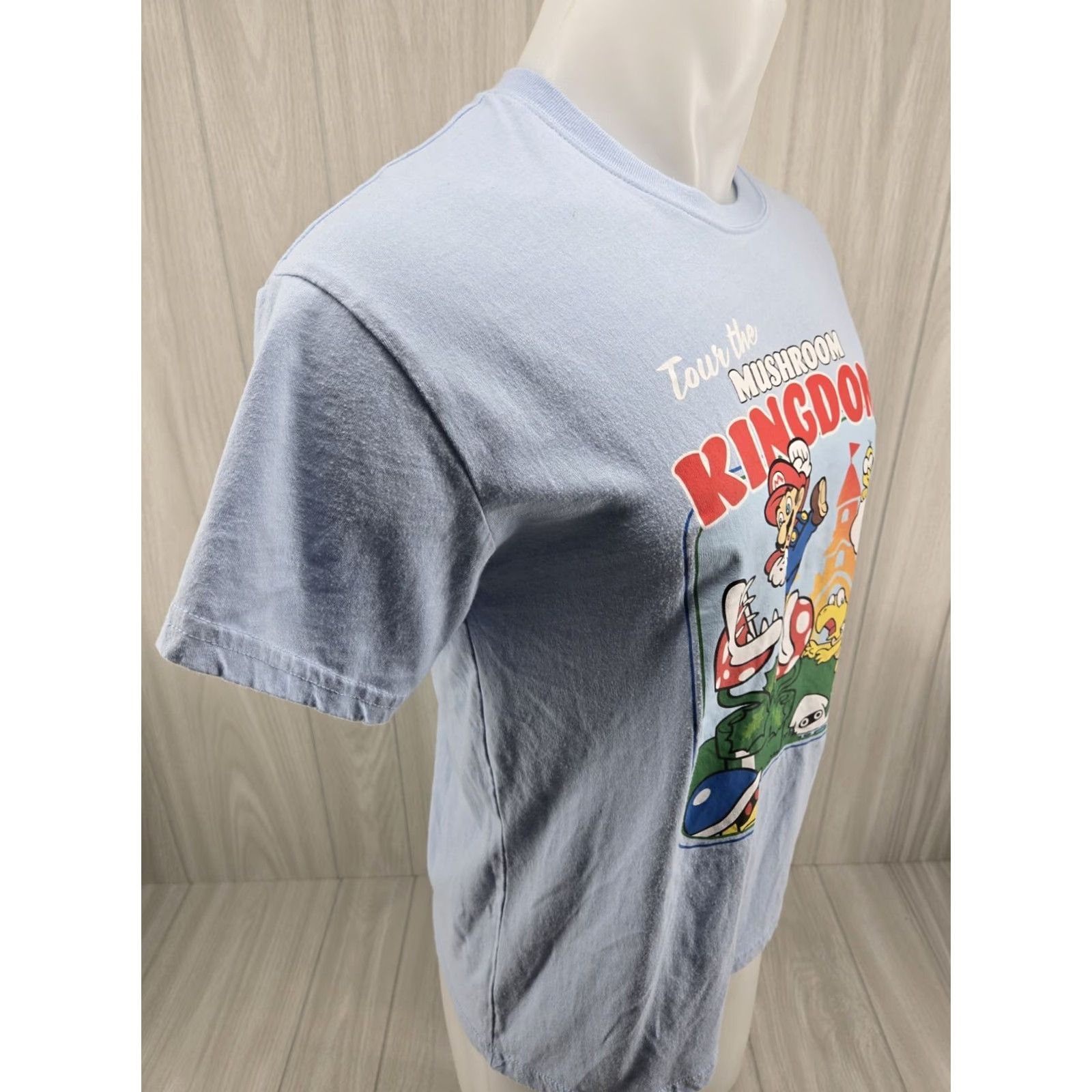 Nintendo VINTAGE Super Mario Tour The Mushroom Kingdom Mens Medium Light Blue T Shirt Size US M / EU 48-50 / 2 - 6 Thumbnail