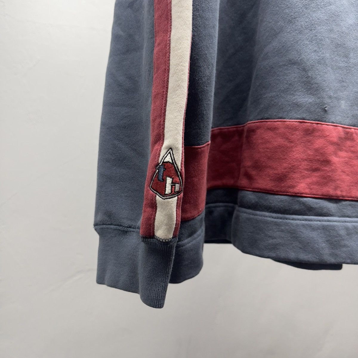 Vintage Tommy Hilfiger Boardsports Hoodie Thrashed Faded ERD Grunge Size US XL / EU 56 / 4 - 6 Thumbnail