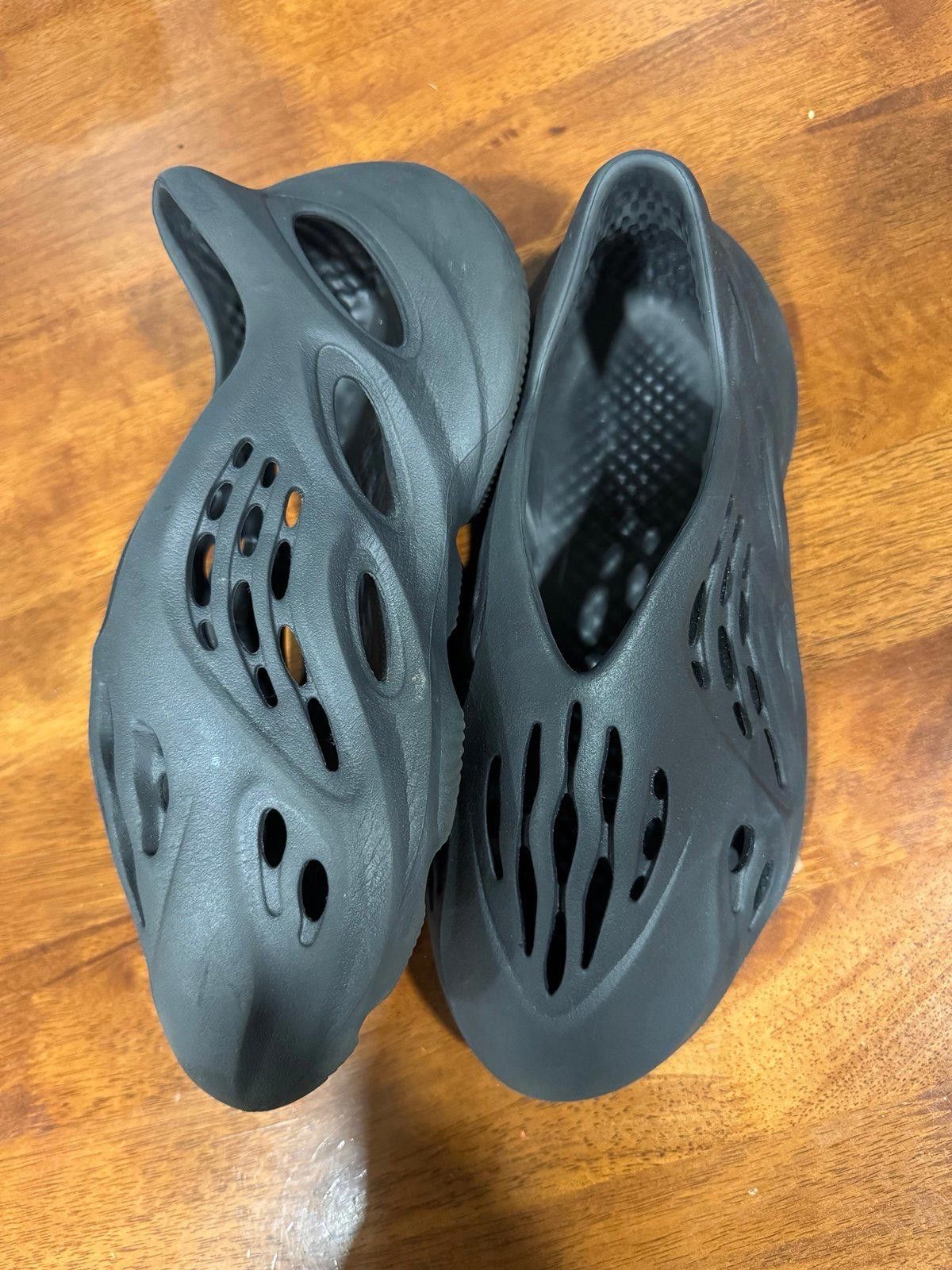 Designer Stylish Black Slip-On Molded Shoes Size US 10 / EU 43 - 2 Thumbnail