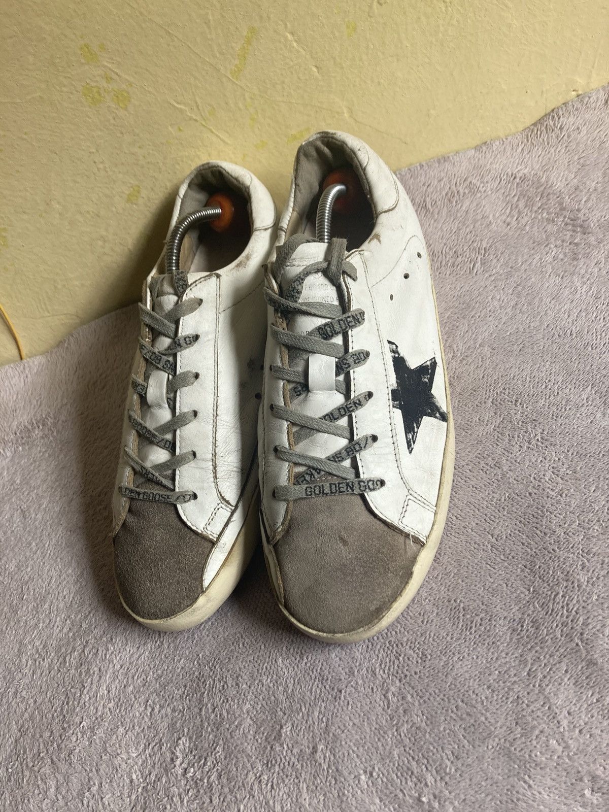 Golden Goose Golden Goose SuperStar Sneakers Size 39 Size US 9 / IT 39 - 1 Thumbnail