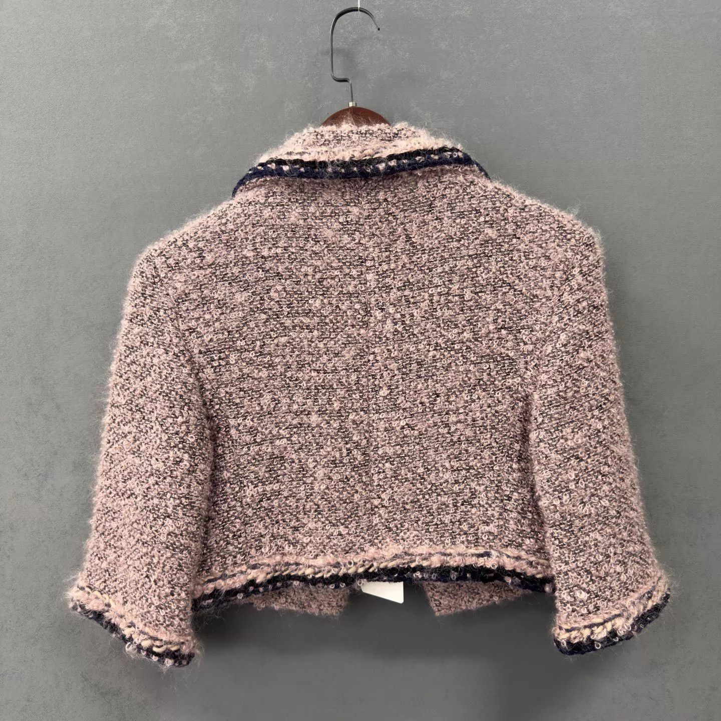 Chanel Chanel Classic Destroyed Pocket Short Jacket Unused FR 36 Size XS / US 0-2 / IT 36-38 - 2 Thumbnail