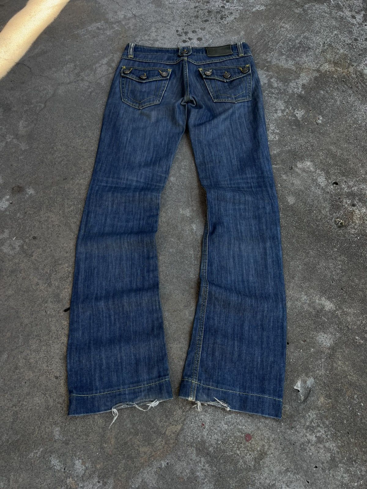 Dolce & Gabbana Crazy Vintage Dolce Gabbana Flared Bootcut Jeans Metal Logo Size 30" / US 8 / IT 44 - 1 Thumbnail