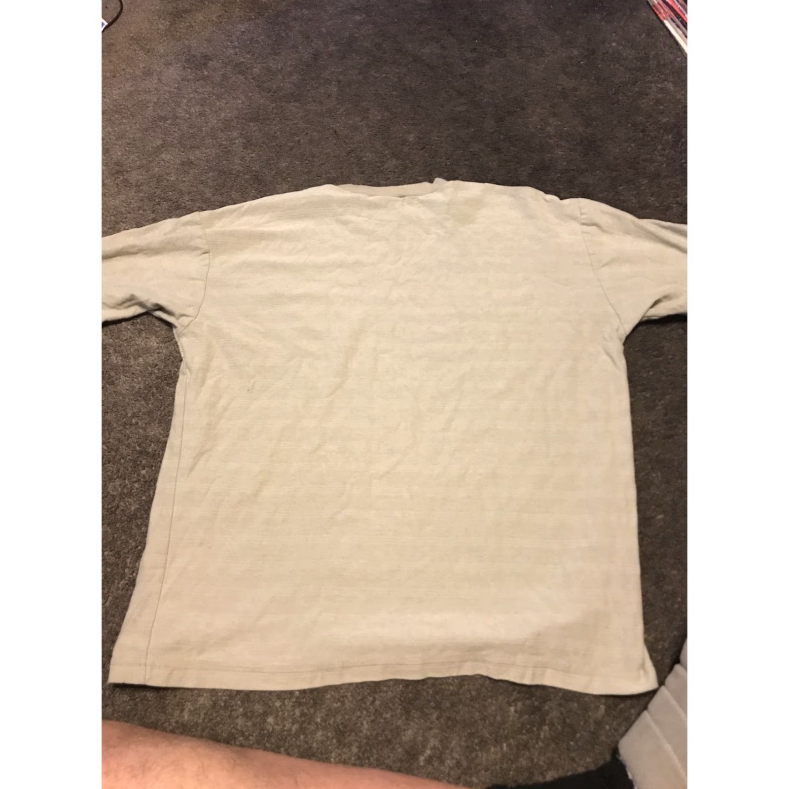 Vintage Vintage Looney Tunes Taz Pocket T-Shirt Adult M Beige Tasmanian 1998 Size US M / EU 48-50 / 2 - 6 Thumbnail