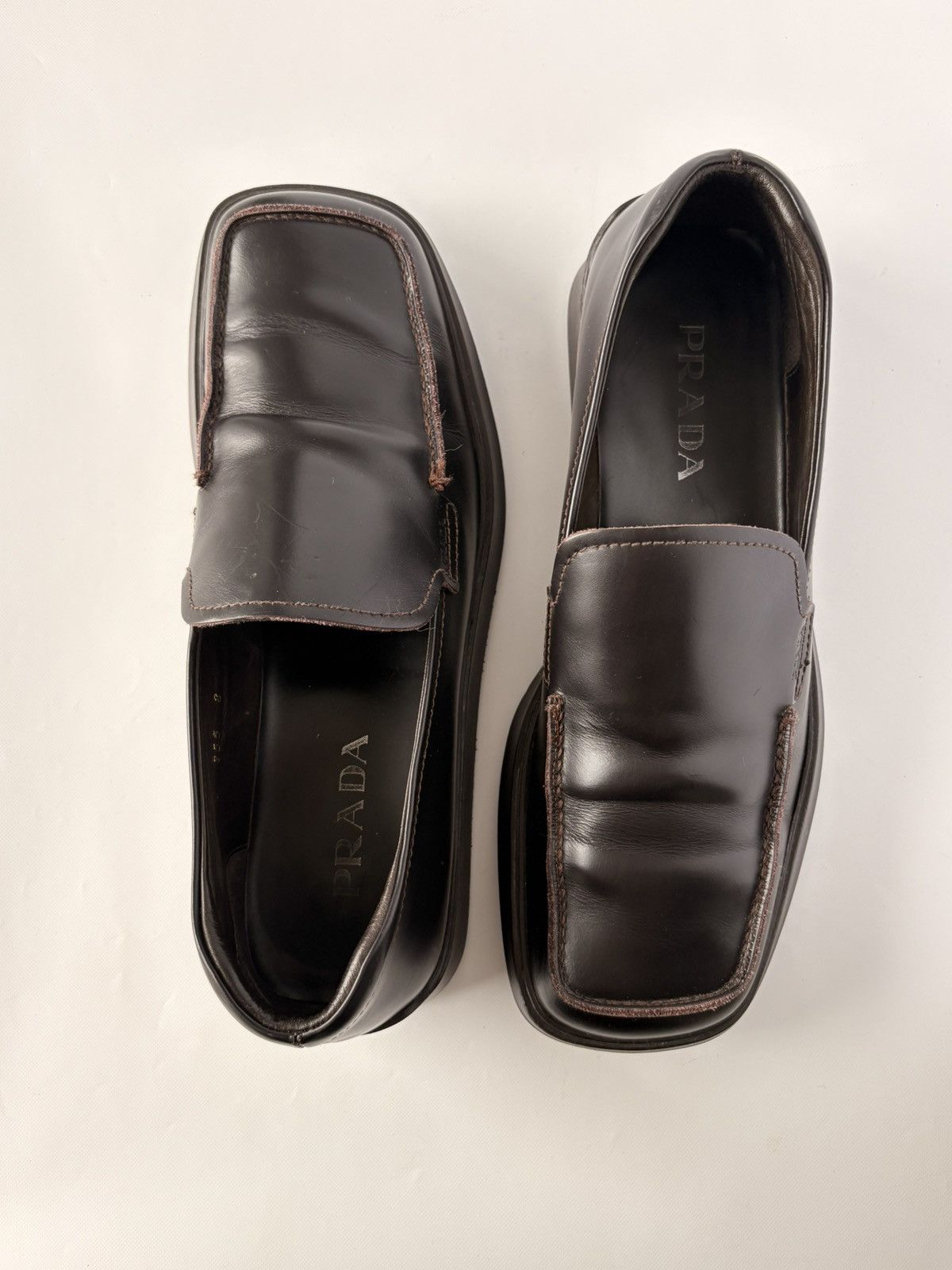 ヨ*ピ様 90s prada square loafer Vintage 90s Y2K Prada Sz 8.5 Patent leather blue loafers