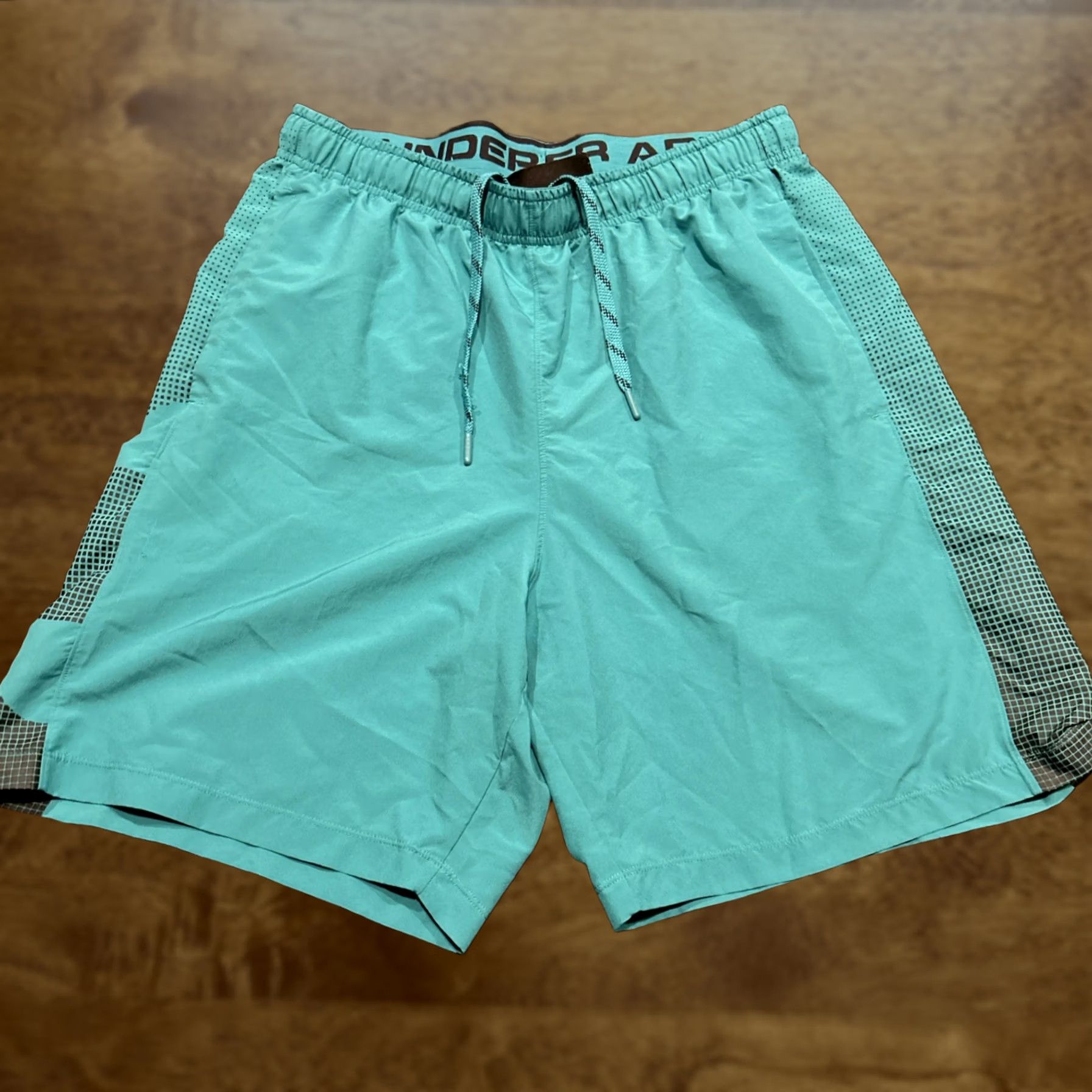 Under Armour Under Armour Men’s L Shorts Teal 30 in 8 in Inseam Athletic Gym & Training Activewear Sports Mens Size US 33 - 1 Thumbnail
