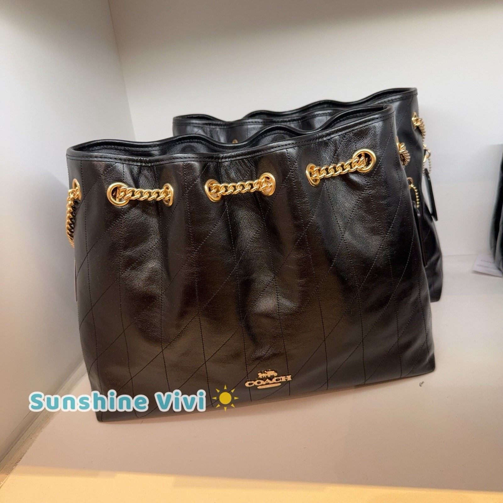 Coach NWT COACH Evelyn Shoulder Bag Leather Gold/Black CDR00 Size ONE SIZE - 1 Thumbnail
