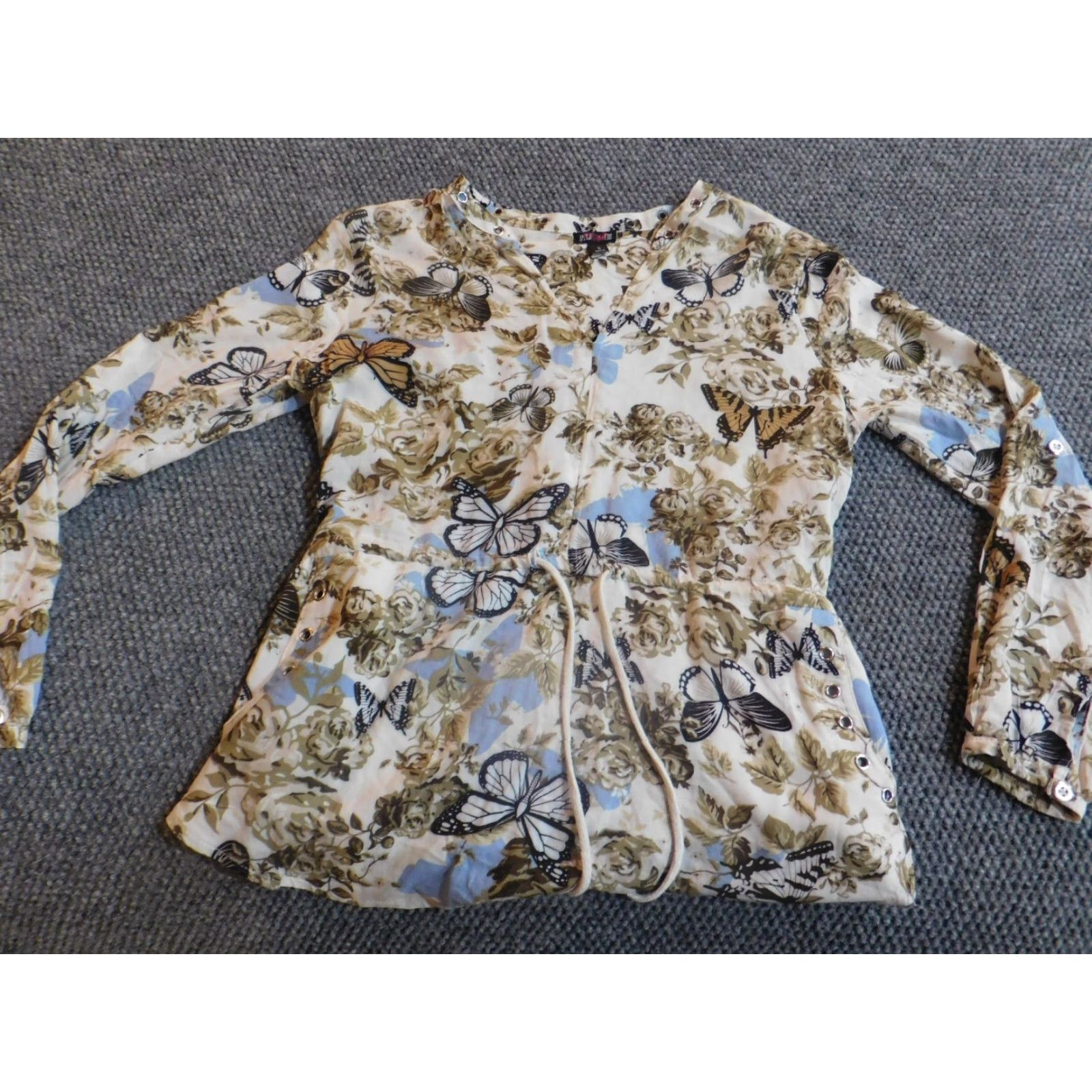 Vintage Icky Me Womens Blouse S Beige Floral Long Sleeve Pullover Stretch Casual Logo Collared Polyester Rayon Classic Vintage No Size S / US 4 / IT 40 - 2 Thumbnail