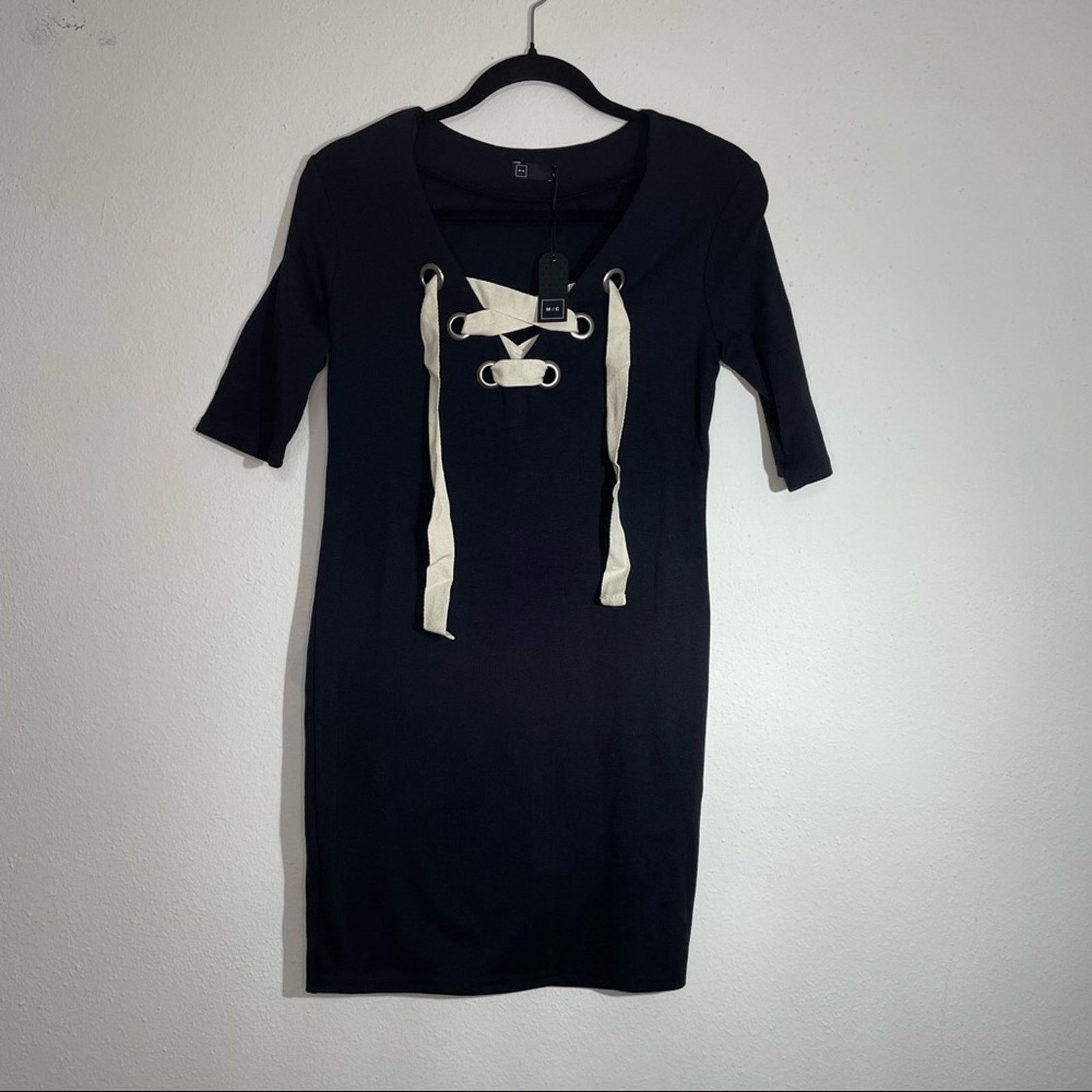 Comune Michelle Comune Lace Up Bodycon Mini Dress Black M NWT Size M / US 6-8 / IT 42-44 - 1 Thumbnail