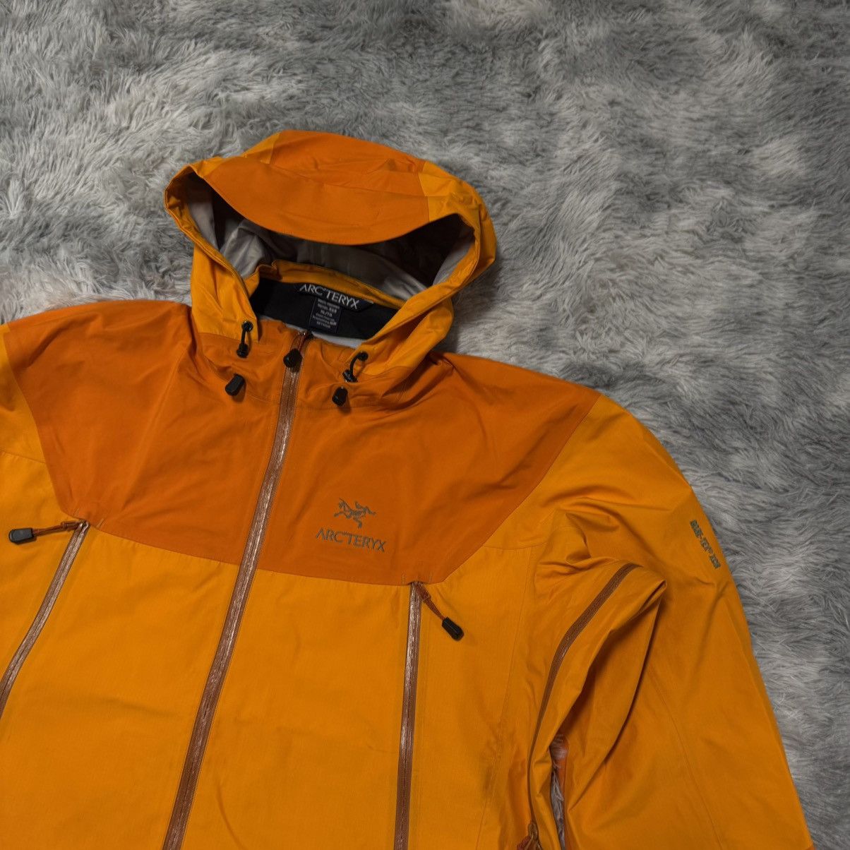 Arc'teryx Arc'teryx Alpha SV Jacket | Size XL | Dynasty Orange Size US XL / EU 56 / 4 - 2 Thumbnail