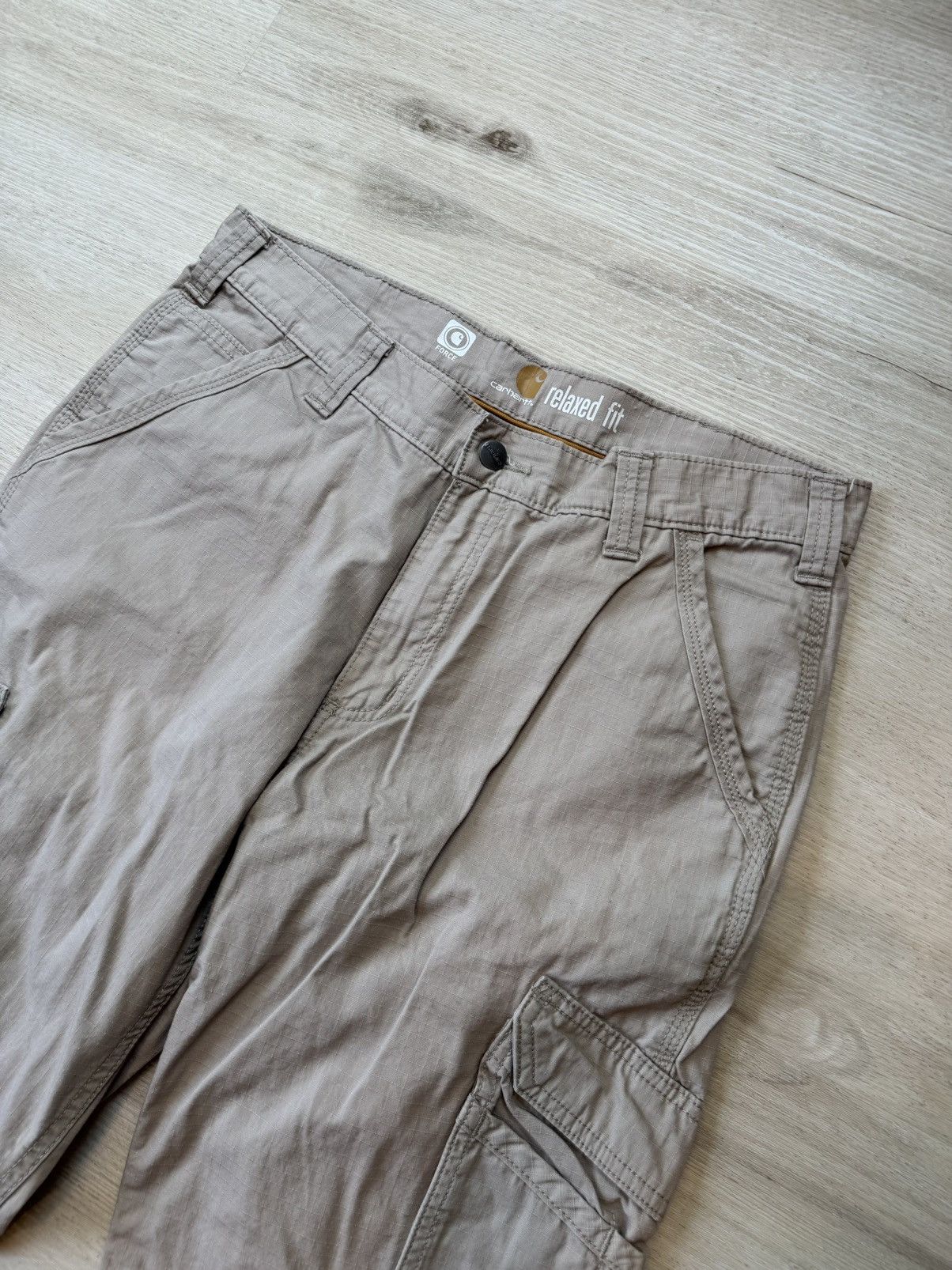 Carhartt Tan Carhartt cargo pants. Tagged 34x32 Size US 34 / EU 50 - 1 Thumbnail