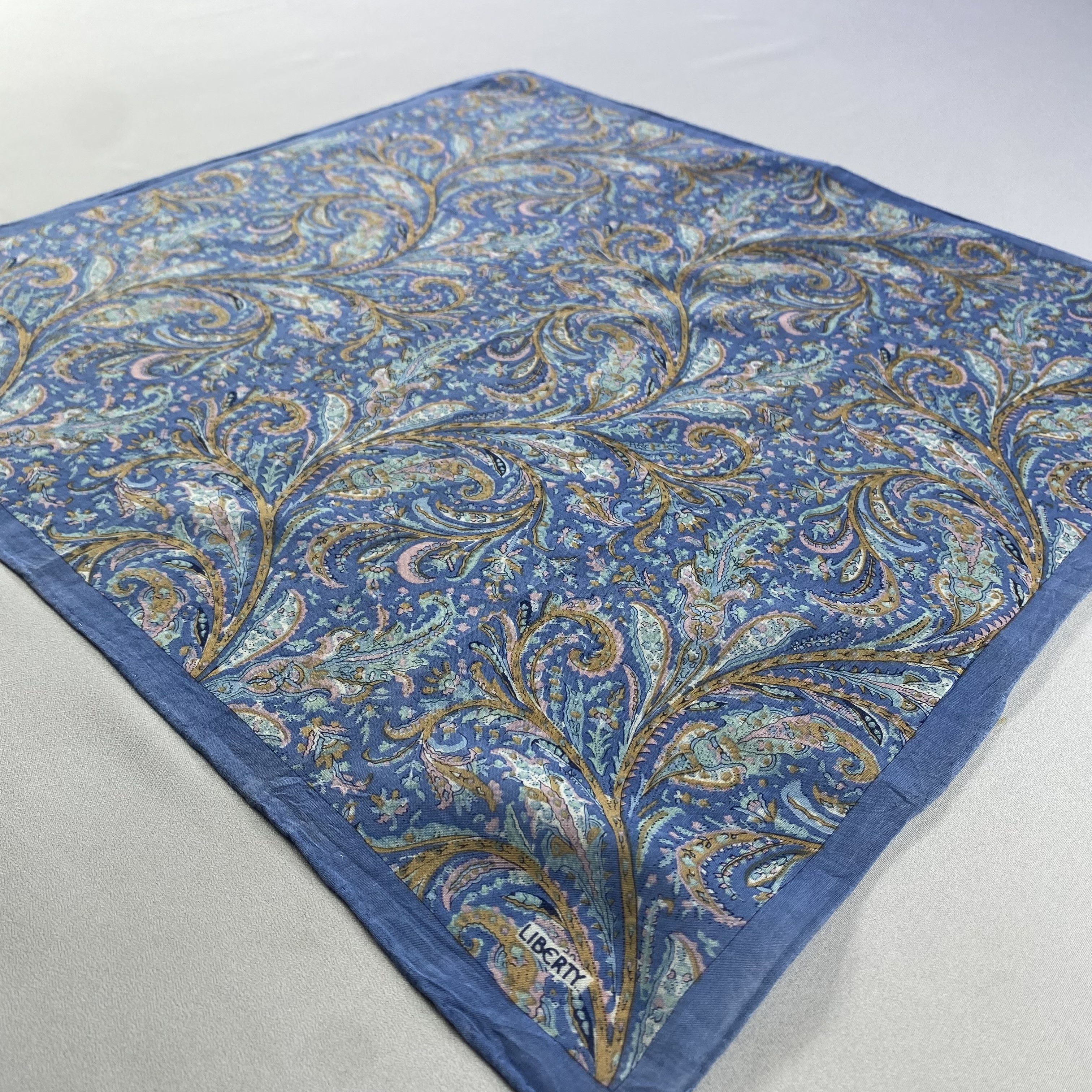 Liberty × Vintage Liberty Bandana/ Handkerchief / Neckerchief Size ONE SIZE - 2 Thumbnail