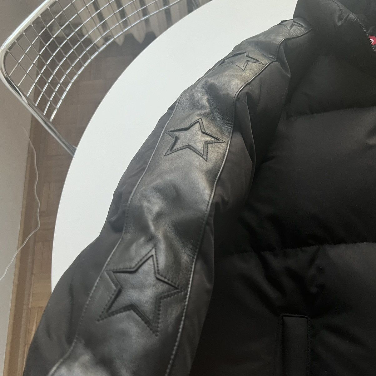 Supreme Supreme Star Sleeve Down Puffer Jacket L black leather Size US L / EU 52-54 / 3 - 3 Thumbnail