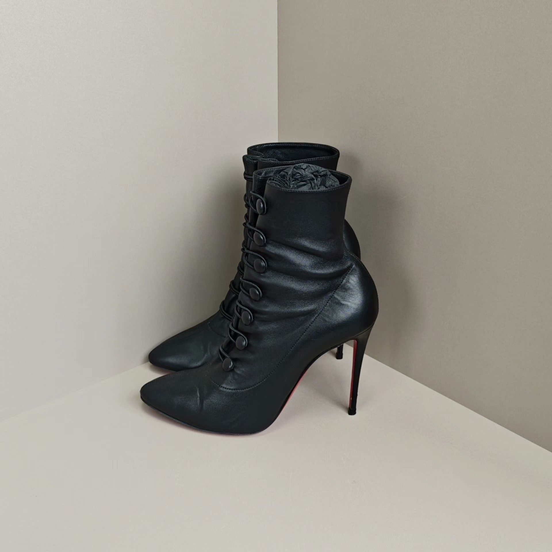 Christian Louboutin Christian Louboutin Boots us_6 Women Size US 6 / IT 36 - 1 Thumbnail