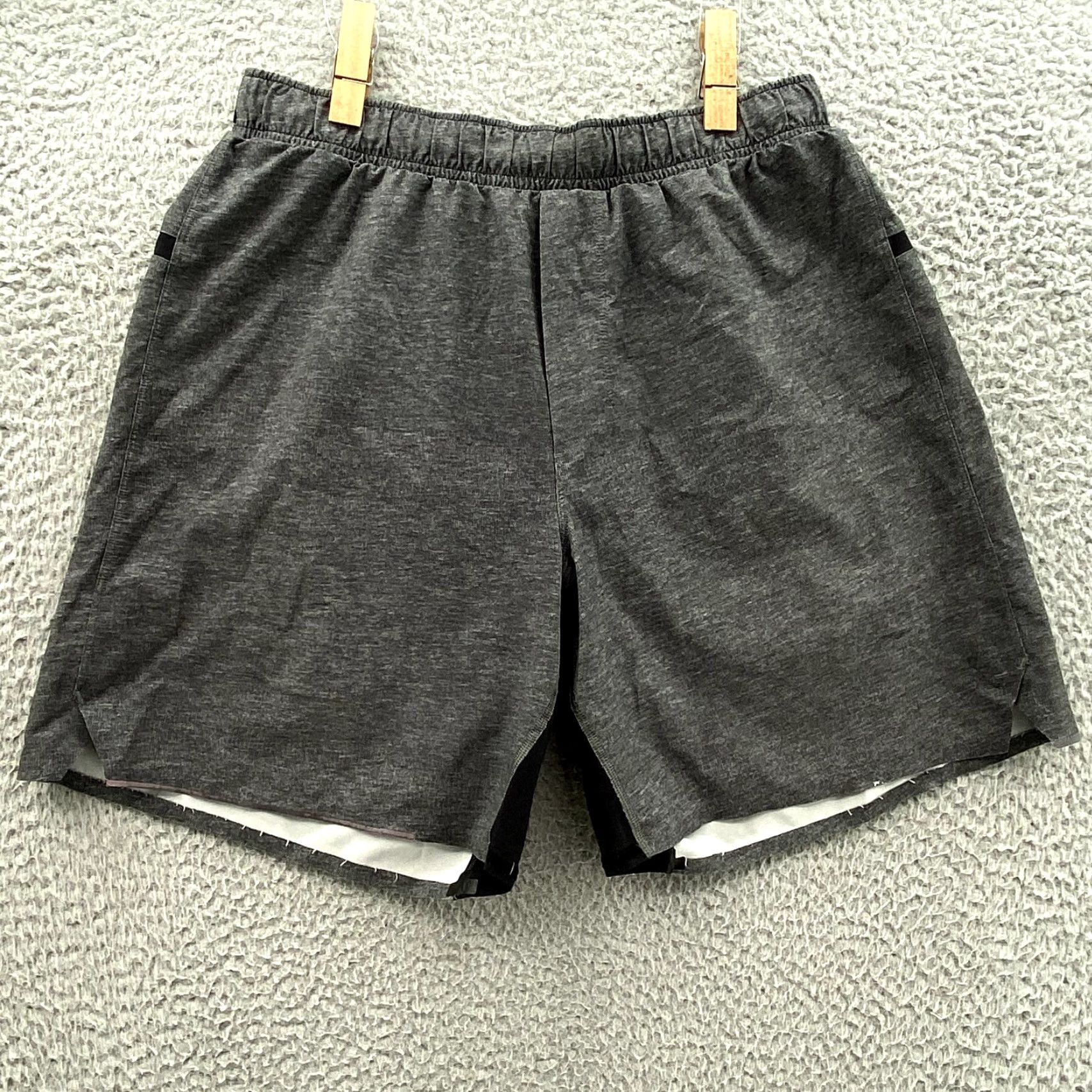 Lululemon Lululemon License to Train Shorts Men's Medium Gray Athletic Running Athleisure Size US 31 - 2 Thumbnail