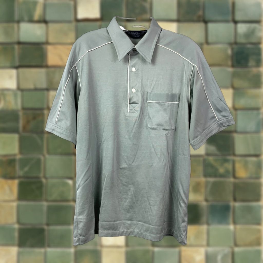 JCPenney VINTAGE JCpenney Men’s Polo Shirt Gray White Large Short Sleeve Button-Down Collar 80/20 Polyester Cotton Golf Casual Business Size US L / EU 52-54 / 3 - 1 Thumbnail