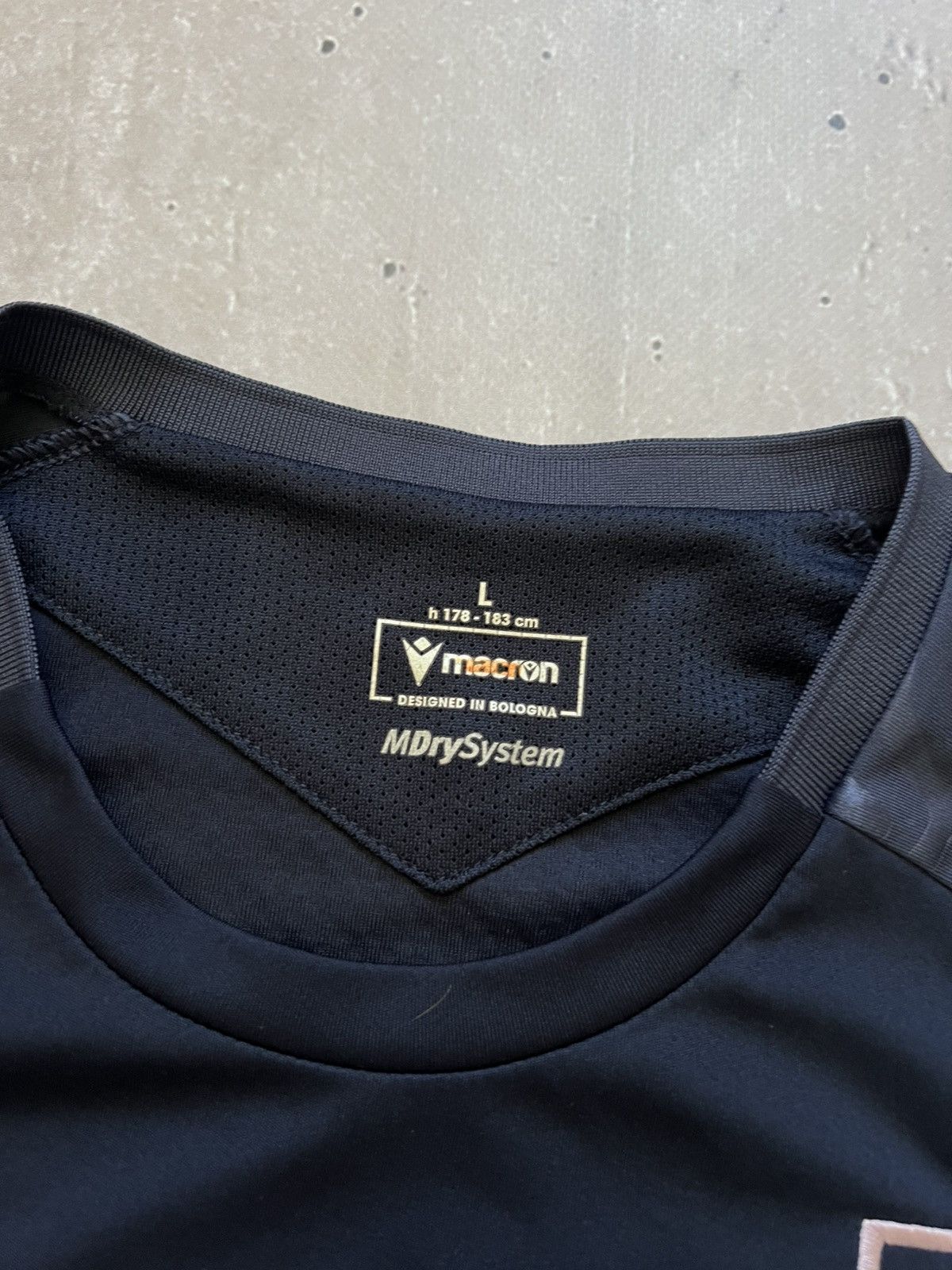 Macron FC Basel T-Shirt Macron 2023-24 Rare Training Jersey Size L Size US L / EU 52-54 / 3 - 10 Thumbnail