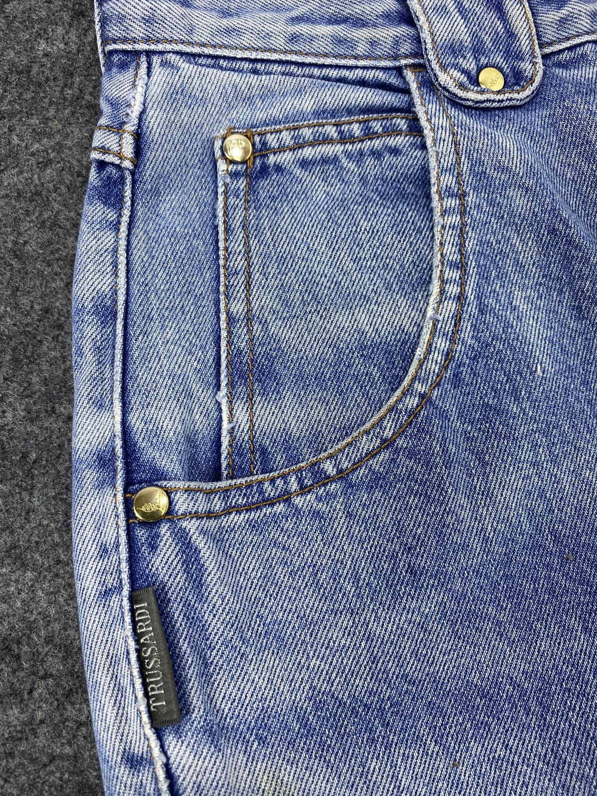 Trussardi × Vintage Vintage Baggy Trussardi Distressed Blue Wash Jeans - J1124 Size 26" / US 2 / IT 38 - 6 Thumbnail