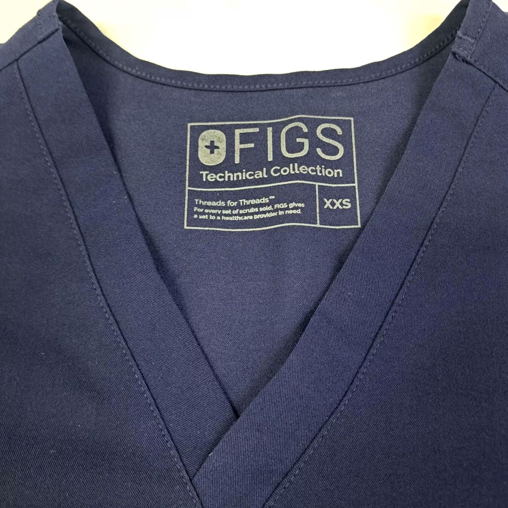 Vintage FIGS Scrub Top One Pocket Shirt FW1000 Womens 2XS Blue V Neck Solid Medical Size XXS / US 00 / IT 34 - 2 Thumbnail