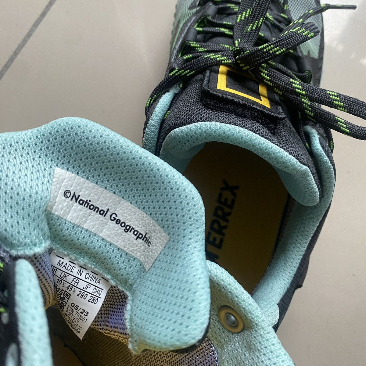 Adidas adidas Terrex Swift R3 GTX x Gore-Tex National Geographic Size US 9.5 / EU 42-43 - 3 Thumbnail