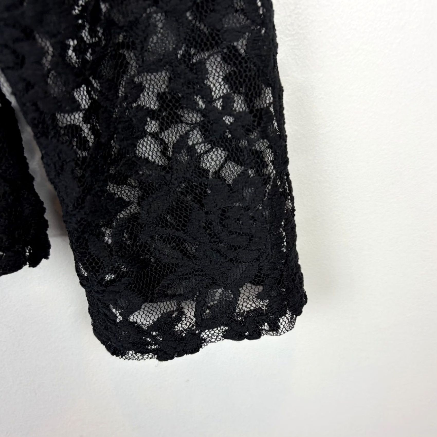 Vintage Black Lace Top Womens 2XL Blouse Long Sleeve Round Neck Solid Sheer Stretch Breathable Casual Bohemian Classic Womens Size XXL / US 16-18 / IT 52-54 - 3 Thumbnail