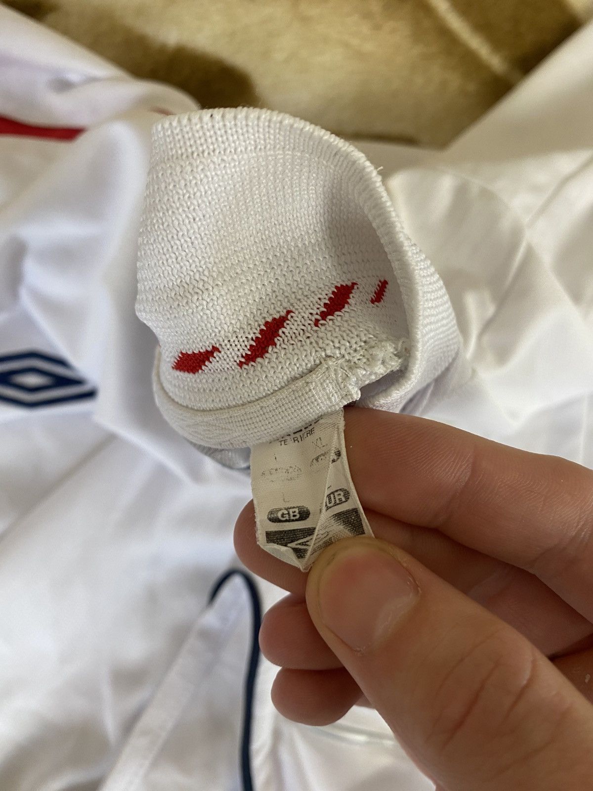 Umbro × Vintage 🔥 UMBRO ENGLAND 2005 2007 HOME FOOTBALL SOCCER JERSEY tshirt Size US L / EU 52-54 / 3 - 5 Thumbnail