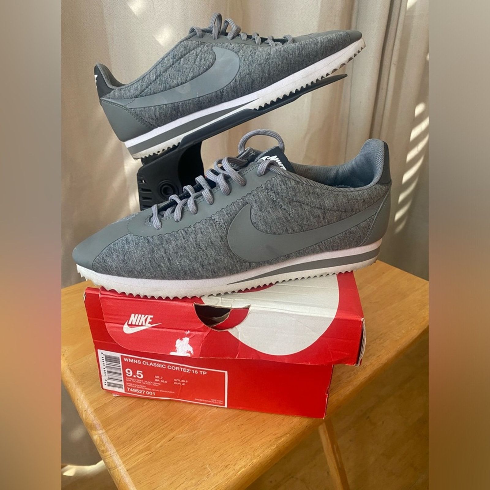 Nike Womens Classic Cortez 15 TP Tumbled Grey w 9.5 Footwear