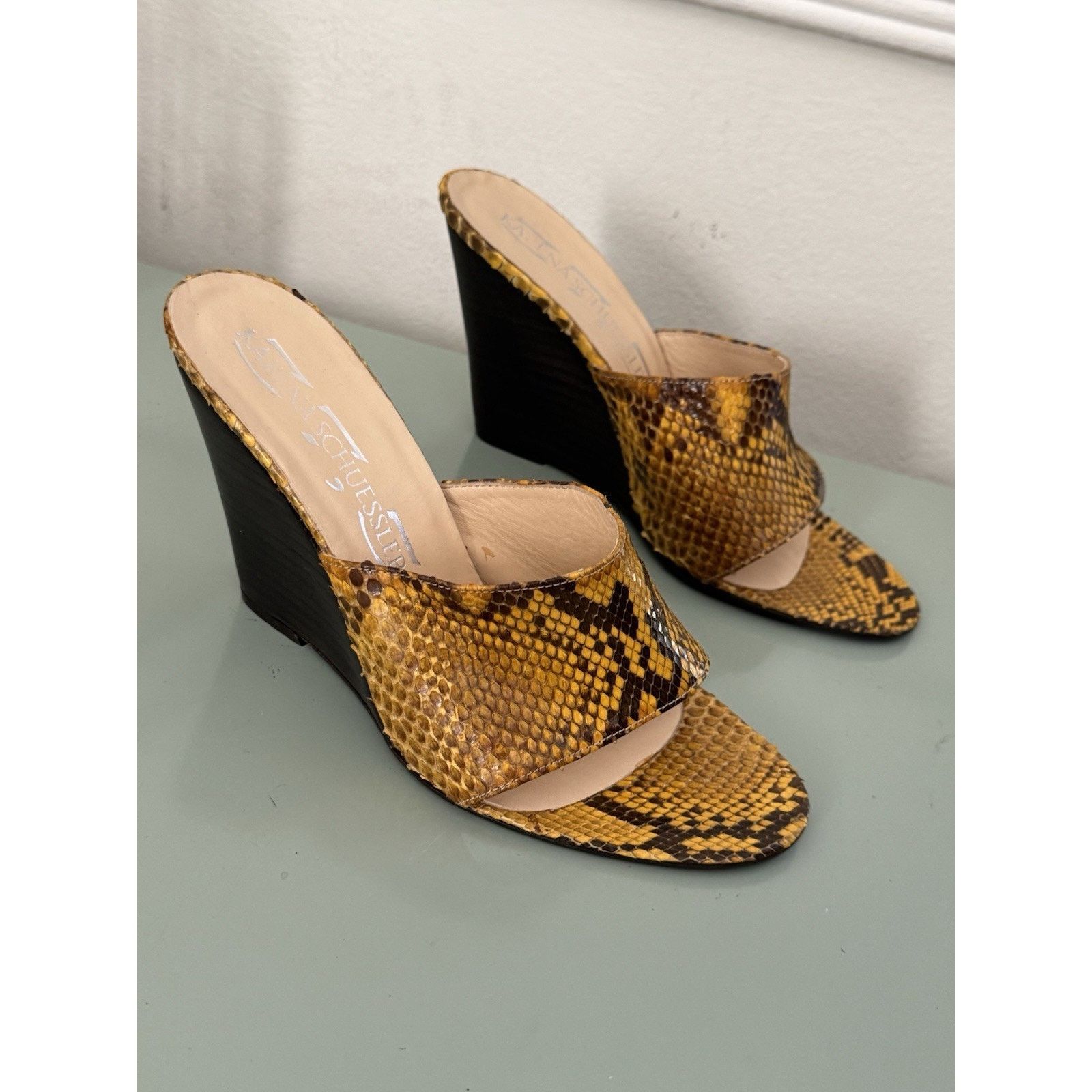 Other Vintage Karena Schuessler Snakeskin Mule Sandal Wedge Heel Size US 7 / IT 37 - 2 Thumbnail