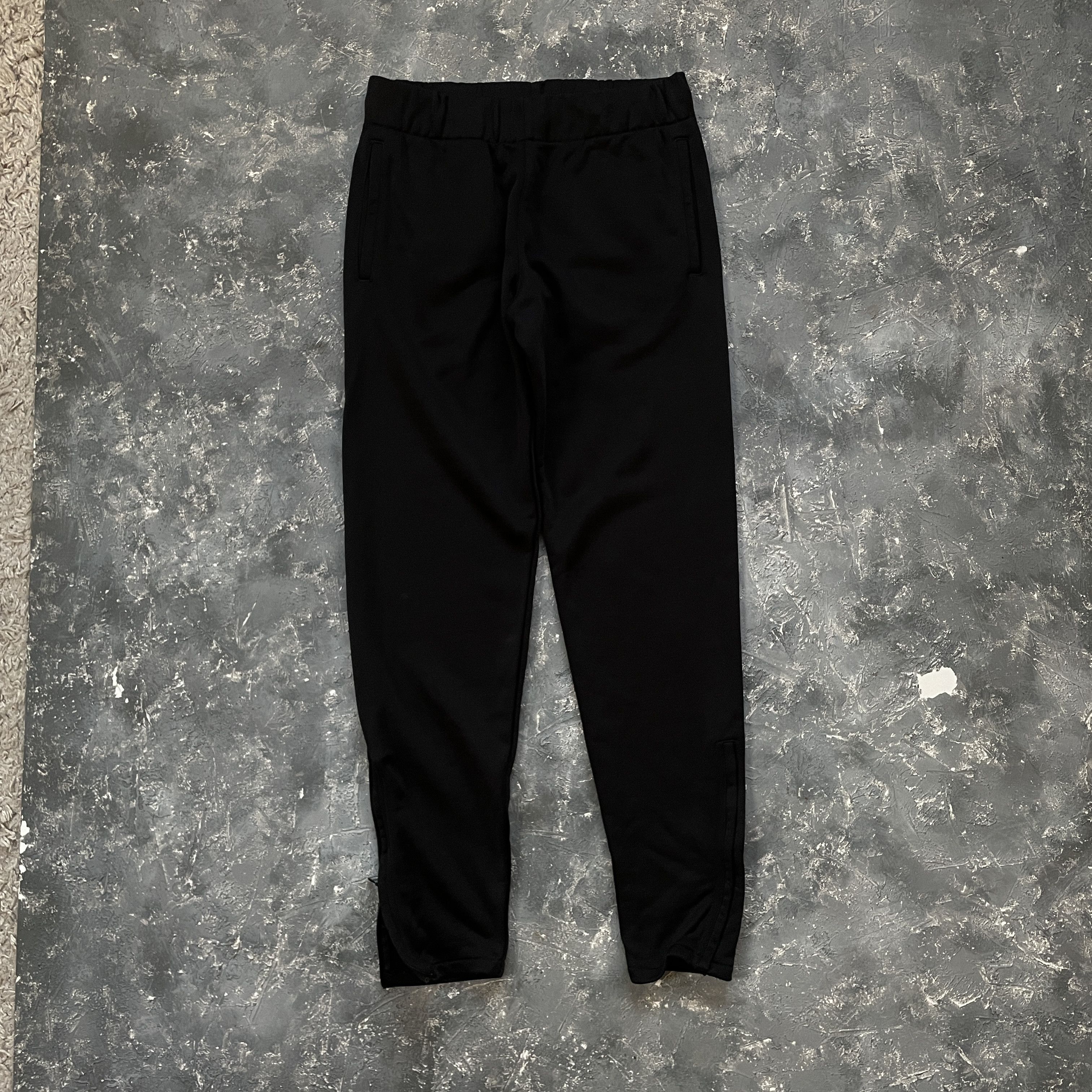 Cos cos sweatpants | Grailed