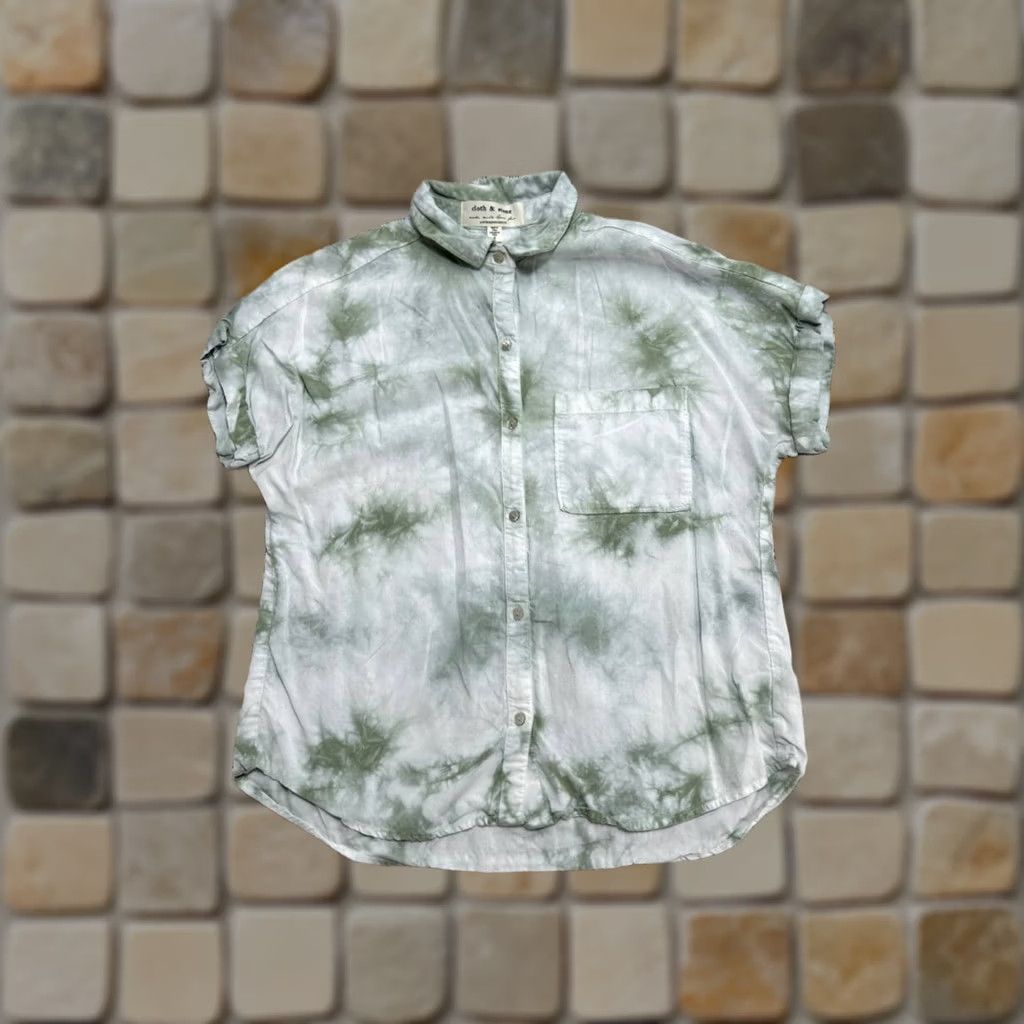 Anthropologie Anthropologie Tie Womens S Green Cloth And Stone Blouse Top Dye Button Size S / US 4 / IT 40 - 1 Thumbnail