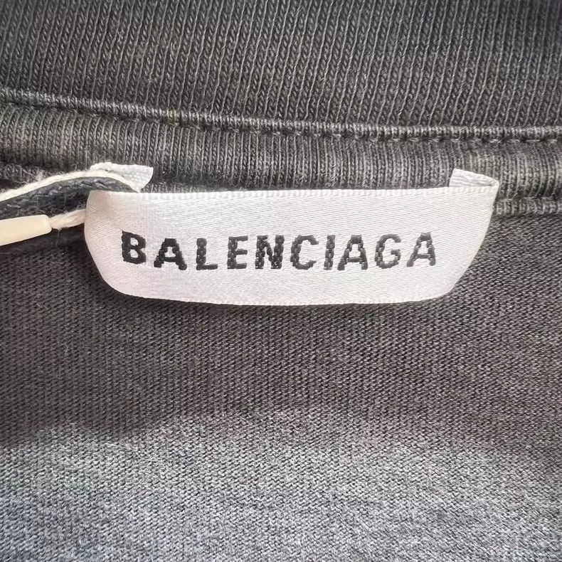 Balenciaga Balenciaga Embroidered Logo short sleeves with spiral line Size US L / EU 52-54 / 3 - 2 Thumbnail
