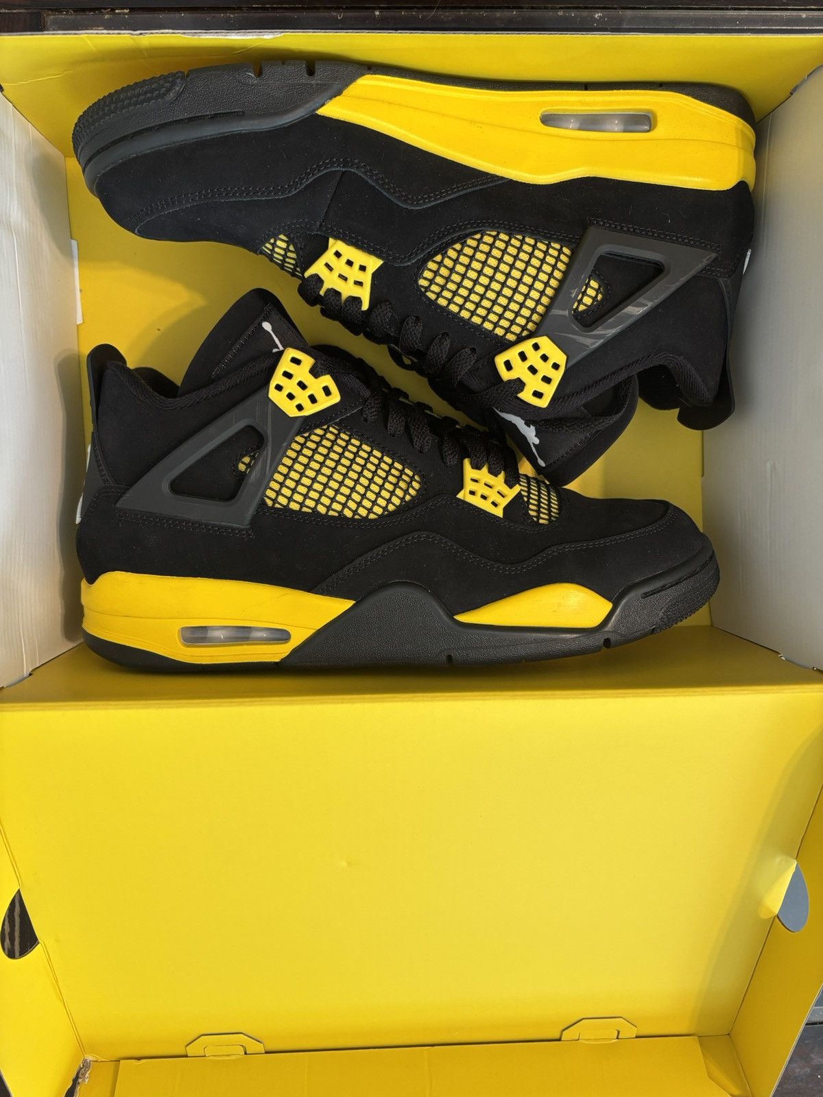 Jordan Brand Jordan Retro 4 Thunder Size US 10.5 / EU 43-44 - 3 Thumbnail