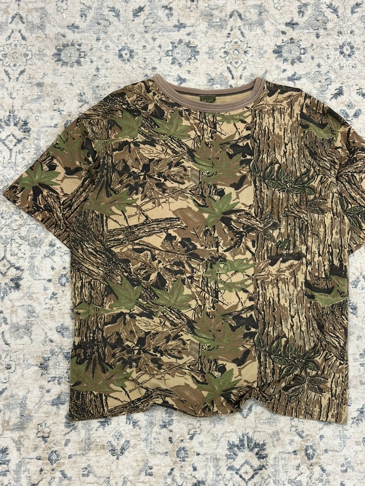 Realtree Vintage Spartan Realtree Pocket T-Shirt Mens XXL Hunting Size US XXL / EU 58 / 5 - 10 Thumbnail