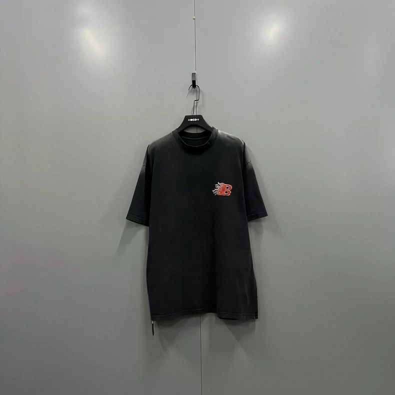 Balenciaga Balenciaga Distressed Flame Logo Short Sleeve Size US XS / EU 42 / 0 - 1 Thumbnail