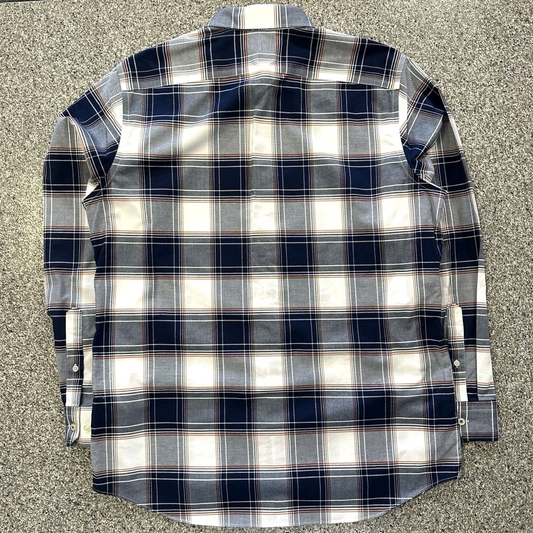 Banana Republic Banana Republic Button-Up Shirt Mens L Camden Fit Non Iron Plaid Blue White Shirt Mens L Blue Plaid Non-Iron Button-Up Banana Republic Size US L / EU 52-54 / 3 - 7 Thumbnail