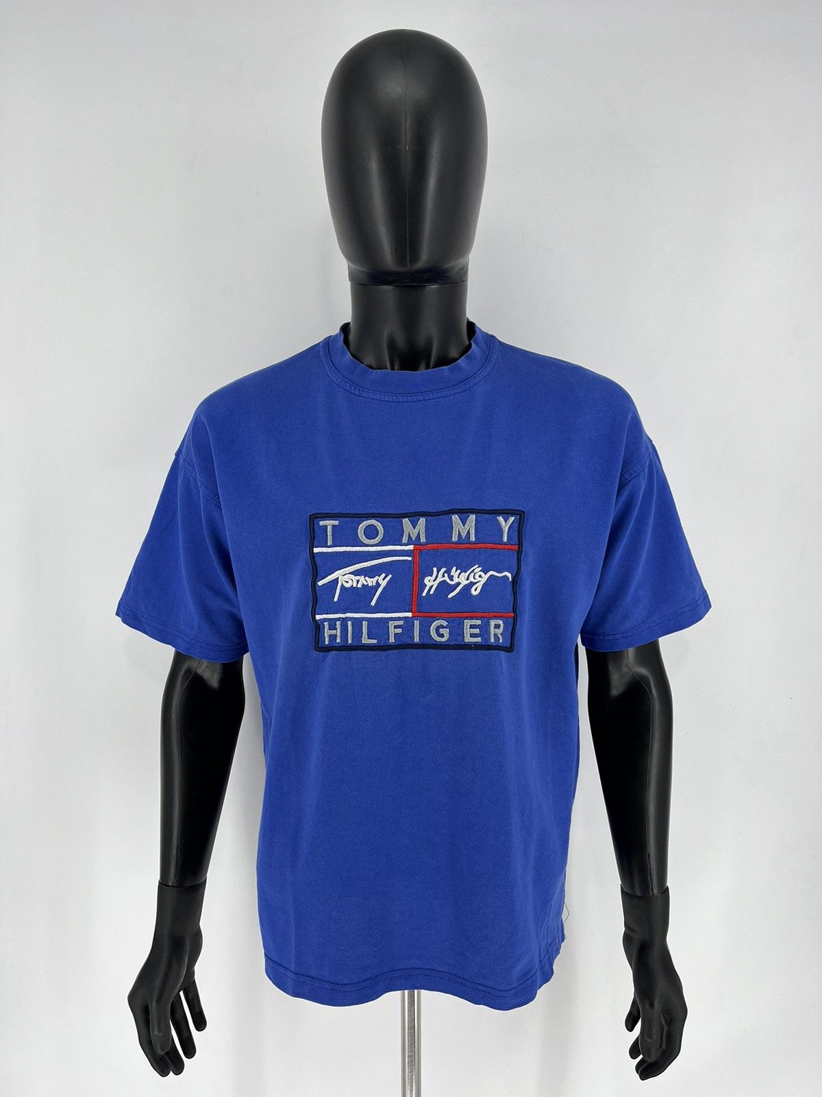 Other Vintage 90’s Tommy Hilfiger Big Flag Logo T-shirt Size US M / EU 48-50 / 2 - 2 Thumbnail