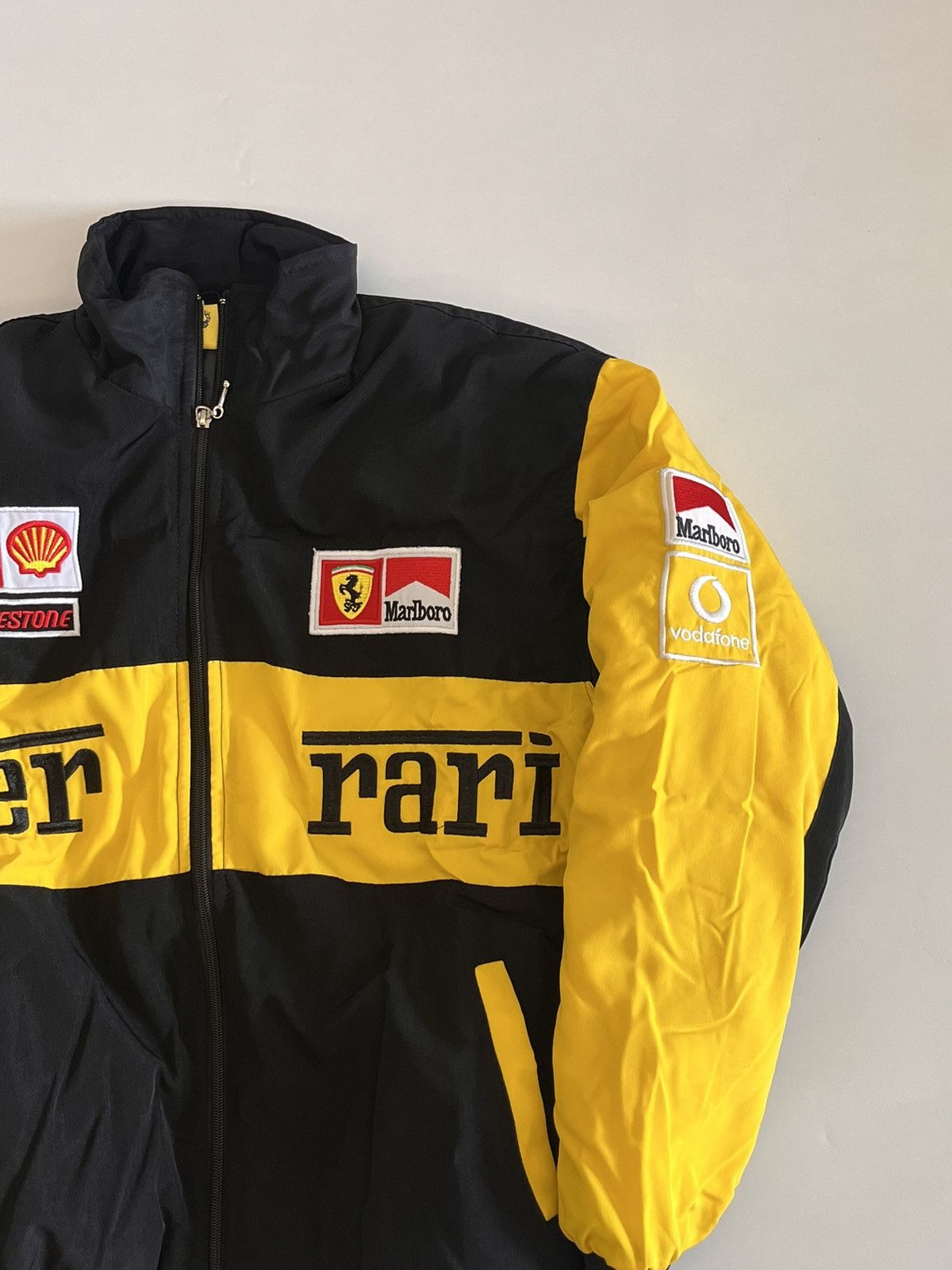 Ferrari Black/Yellow Ferrari Formula 1 Jacket Vintage Style Size US XL / EU 56 / 4 - 2 Thumbnail