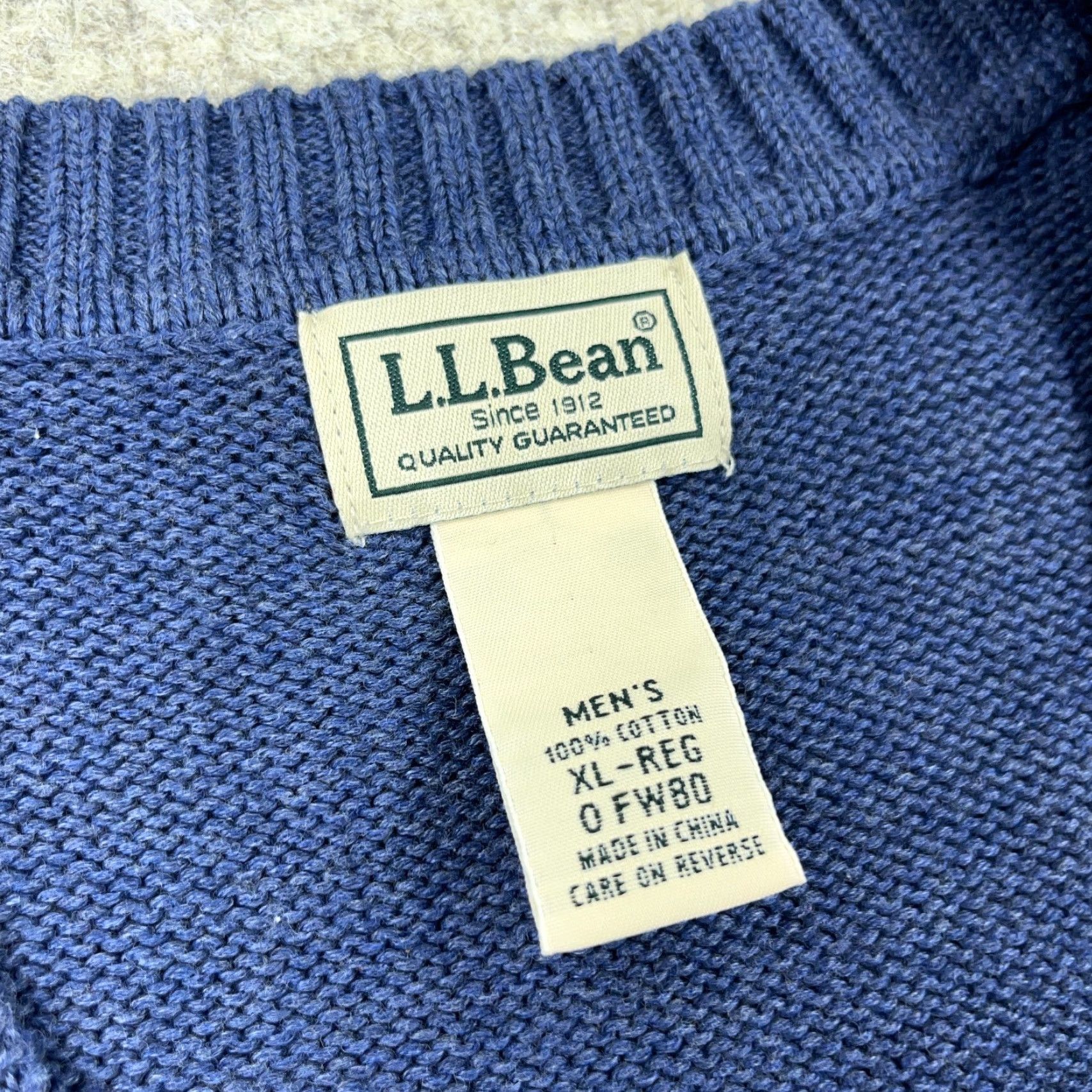 Vintage LL Bean Sweater Vest Men XL Blue V Neck Heavy Knit Ribbed Pullover Adult Size US XL / EU 56 / 4 - 3 Thumbnail