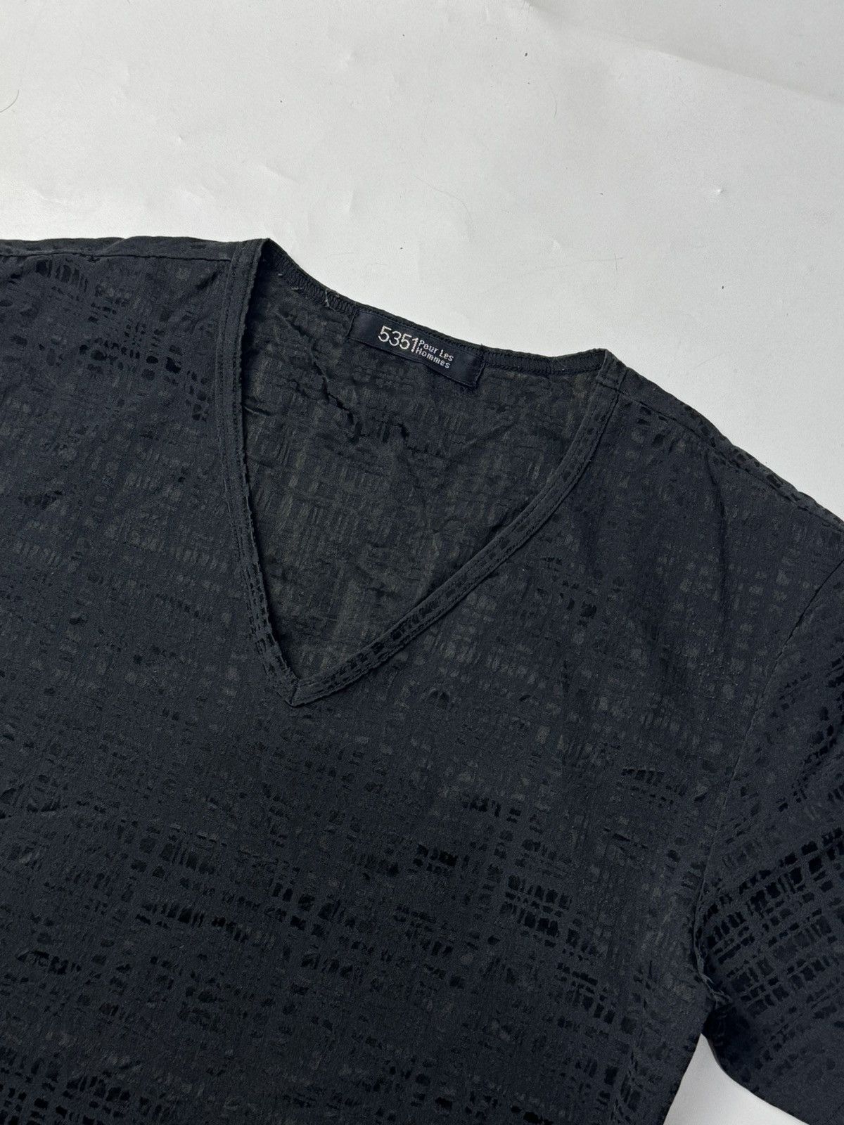 5351 POUR LES HOMMES Archived Tees Size US S / EU 44-46 / 1 - 4 Thumbnail