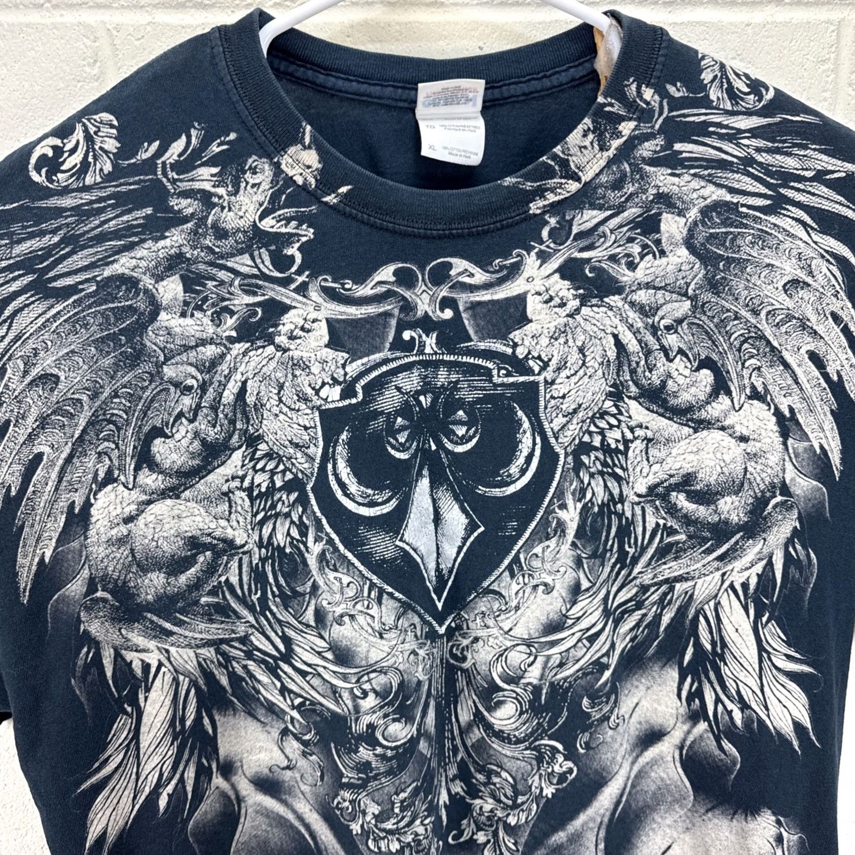 Gildan VINTAGE Gildan T-Shirt Cyber Goth Affliction Graphic Crew Neck Short Sleeve XL Black Men Size US XL / EU 56 / 4 - 7 Thumbnail