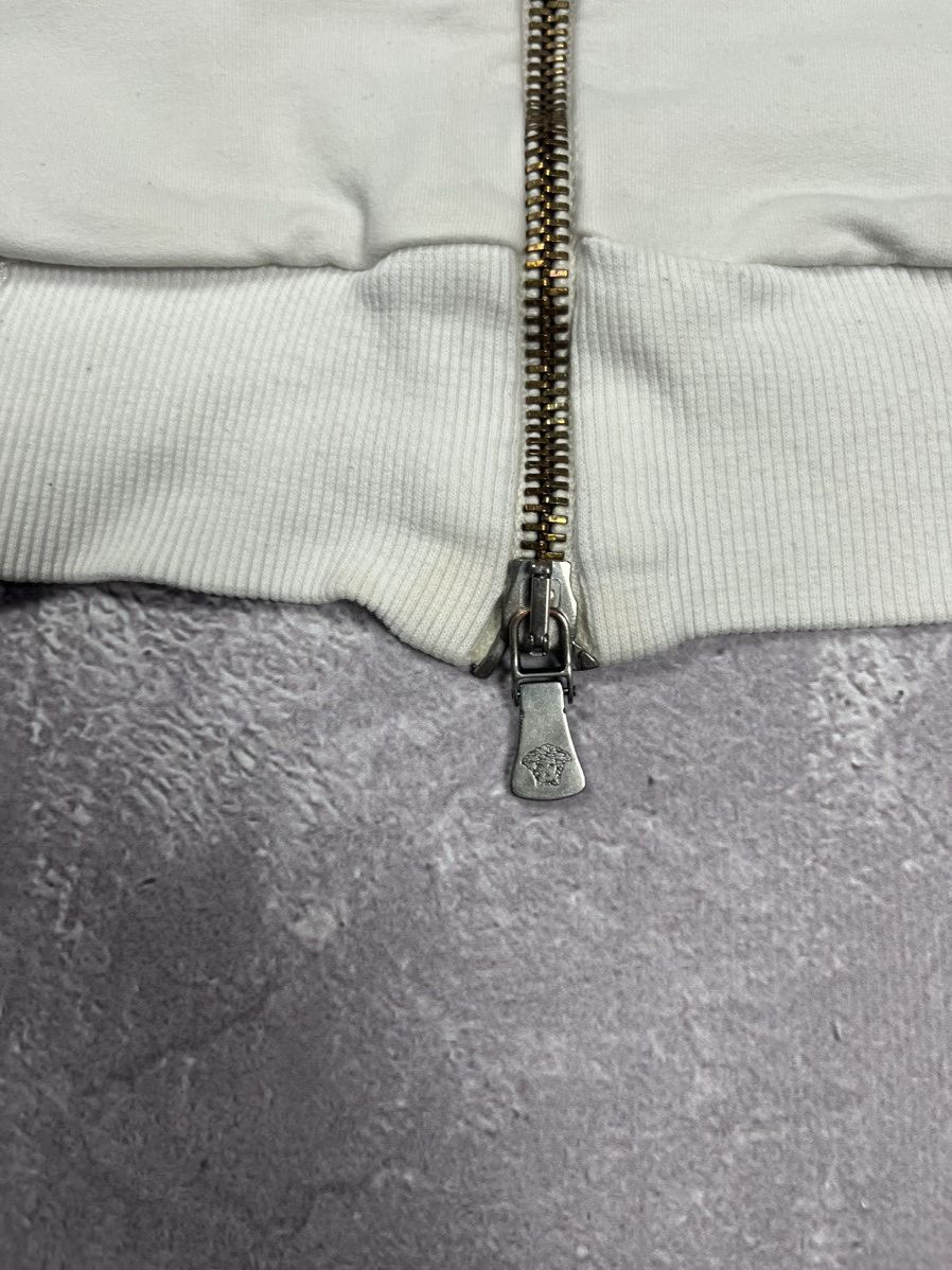 Versace Jeans Couture Versace Jeans Couture Vintage White Zip Sweatshirt Size XXL / US 16-18 / IT 52-54 - 4 Thumbnail