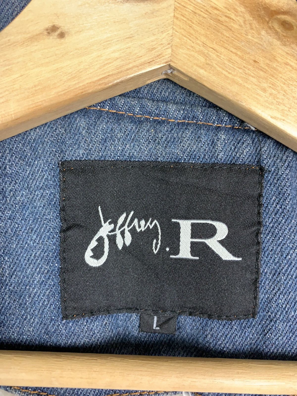 Japanese Brand × Vintage Vintage Japanese Brand Fashion Distressed Denim Jacket Size US L / EU 52-54 / 3 - 22 Thumbnail