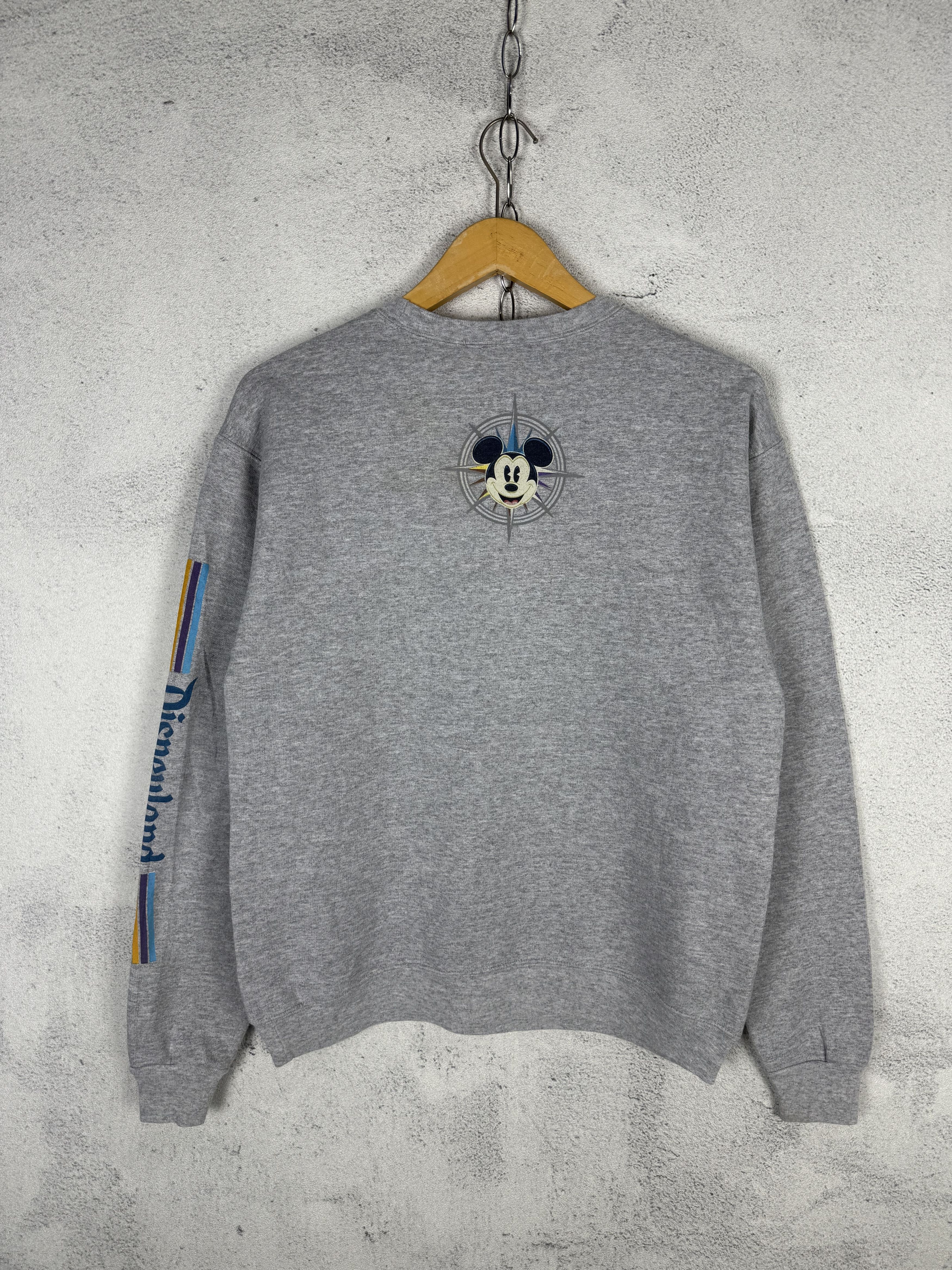 Disney Disney Sweatshirt Crewneck Size US S / EU 44-46 / 1 - 4 Thumbnail