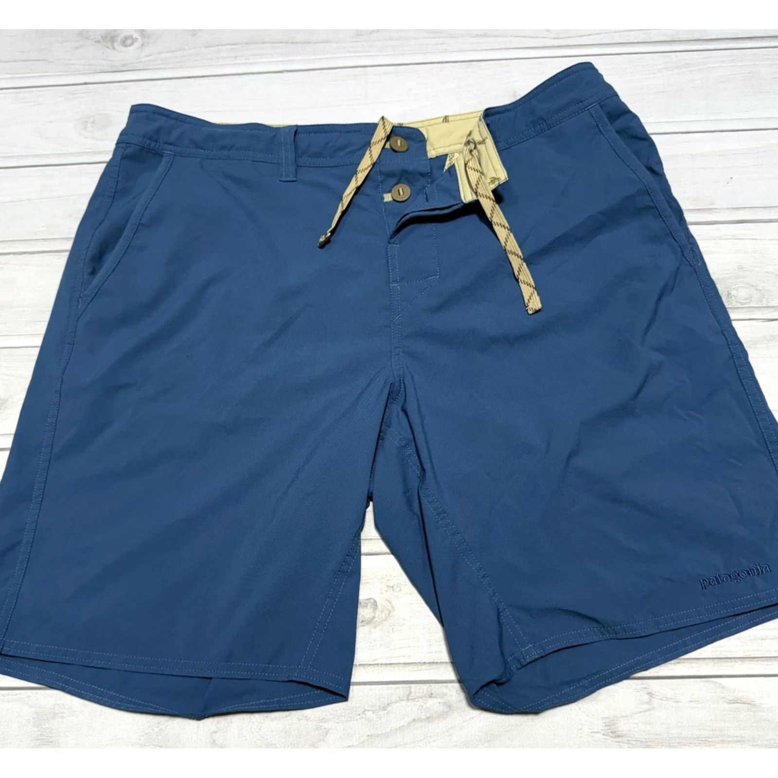 Patagonia Patagonia Shorts 36 Blue Hybrid Board Surf Swim Beach Quick Dry Pockets Drawstring Men's Bottom Board Shorts Size US 36 / EU 52 - 2 Thumbnail
