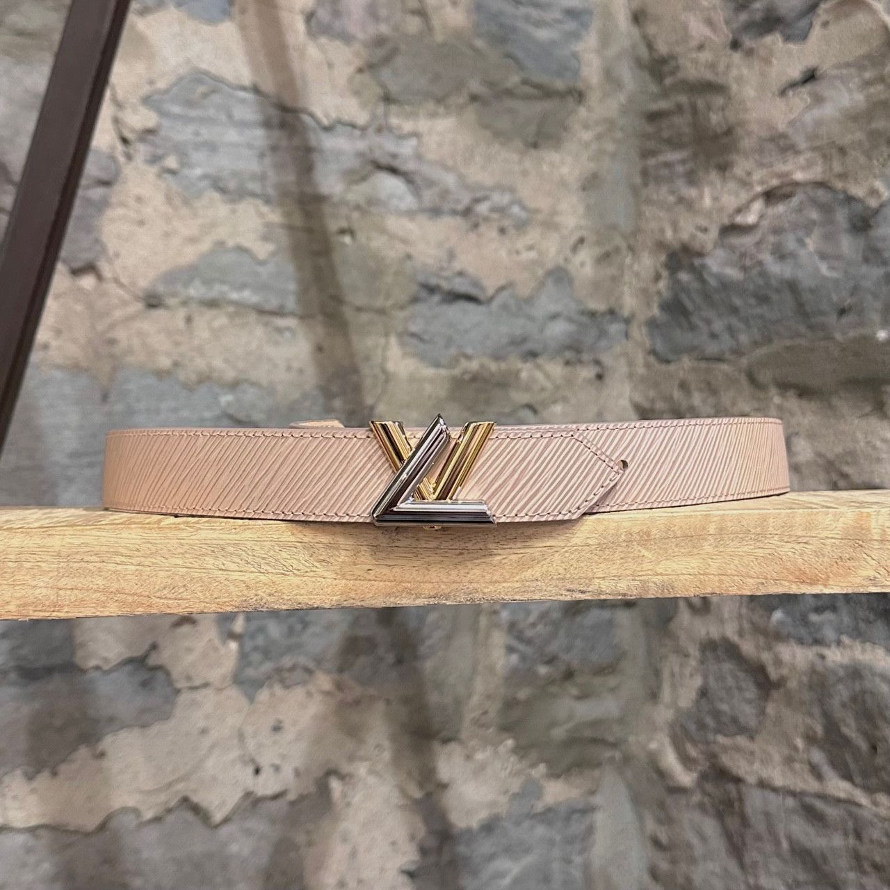 Louis Vuitton Louis Vuitton Ballerine Pink Epi Leather LV Twist 30mm Belt Size ONE SIZE - 3 Thumbnail